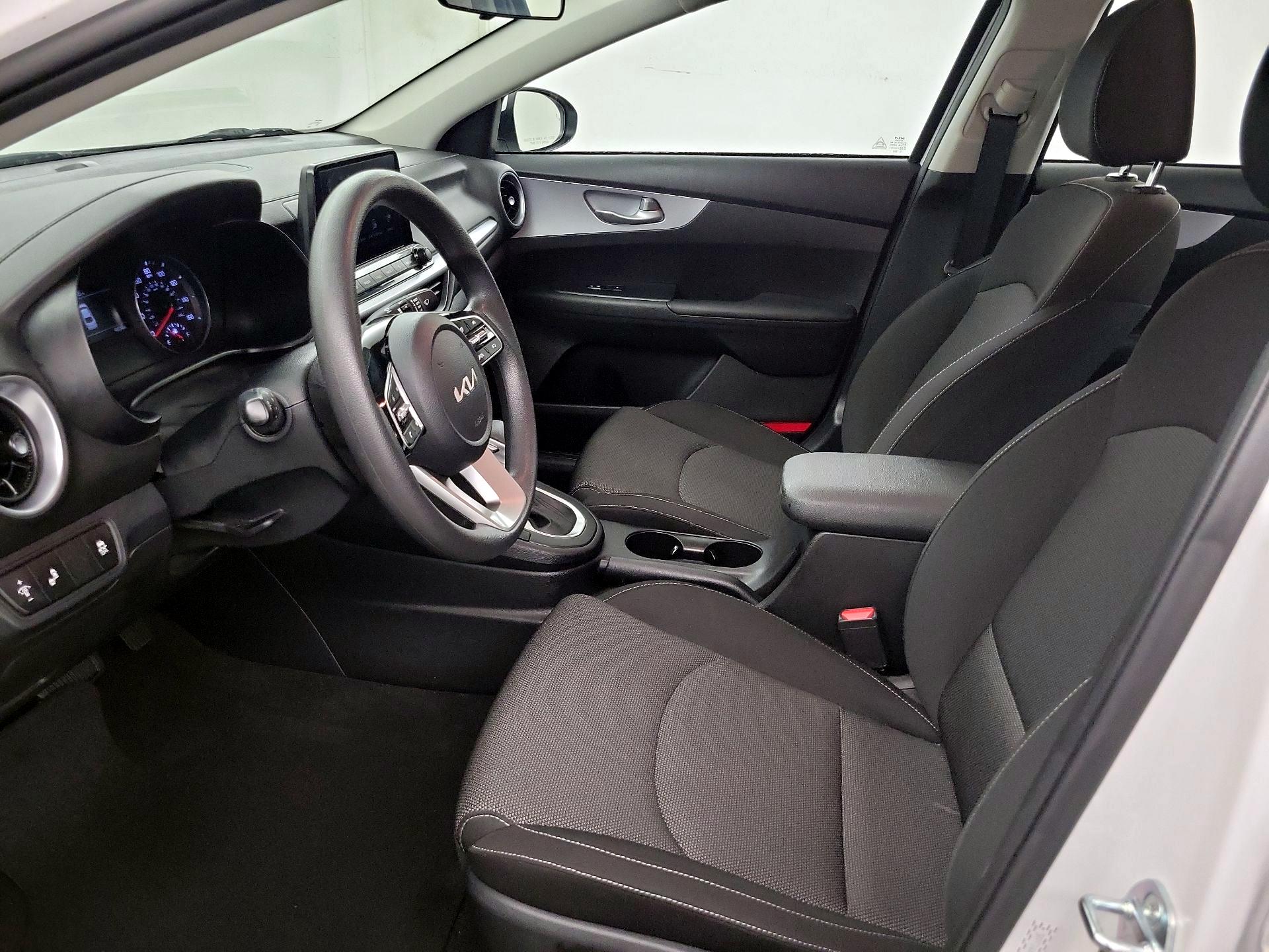 Thumbnail: 2024 Kia Forte - 11