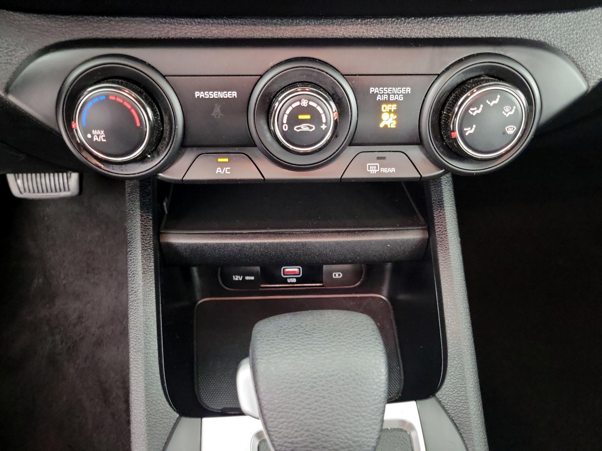 Thumbnail: 2024 Kia Forte - 16
