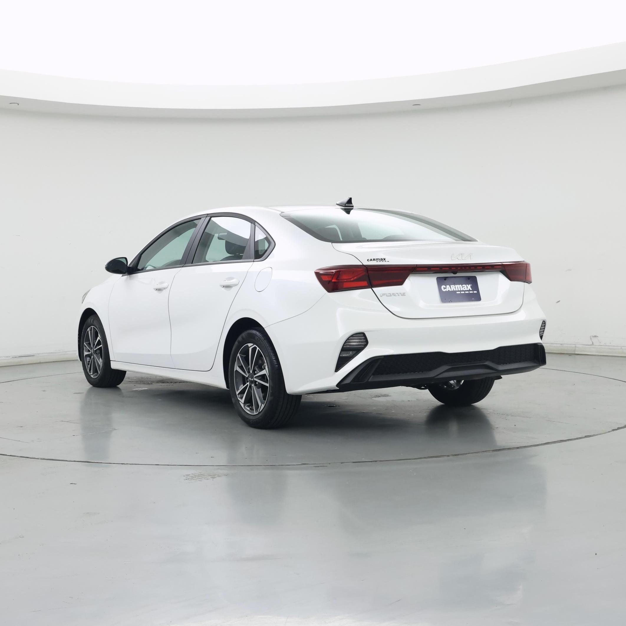 Thumbnail: 2024 Kia Forte - 2