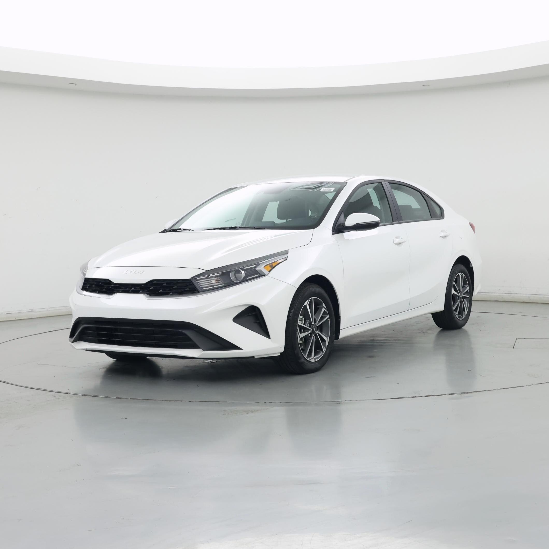 Thumbnail: 2024 Kia Forte - 4