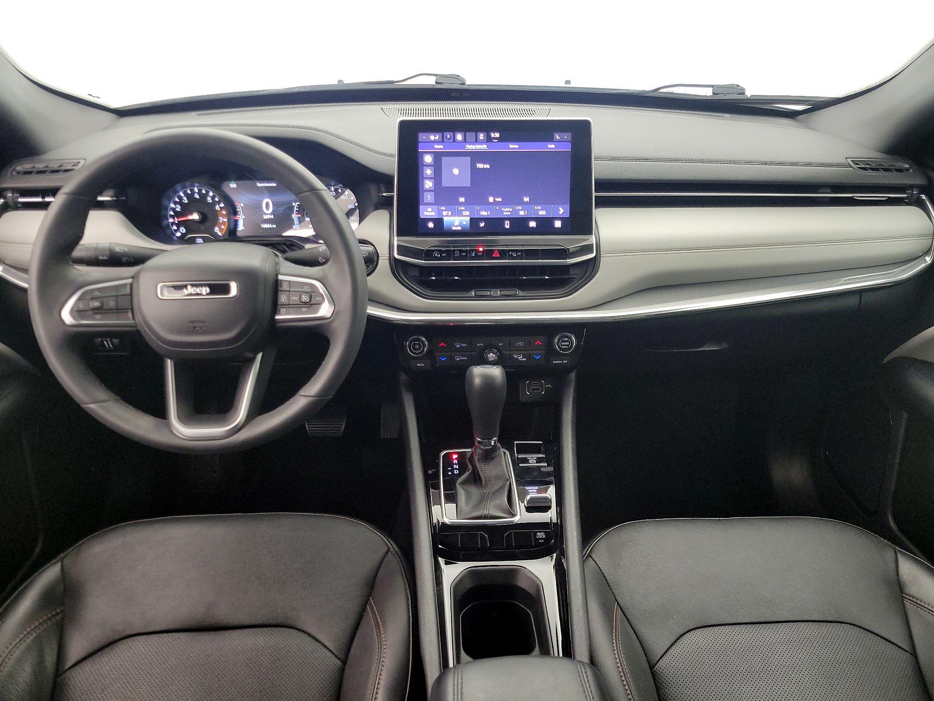 Thumbnail: 2023 Jeep Compass - 9