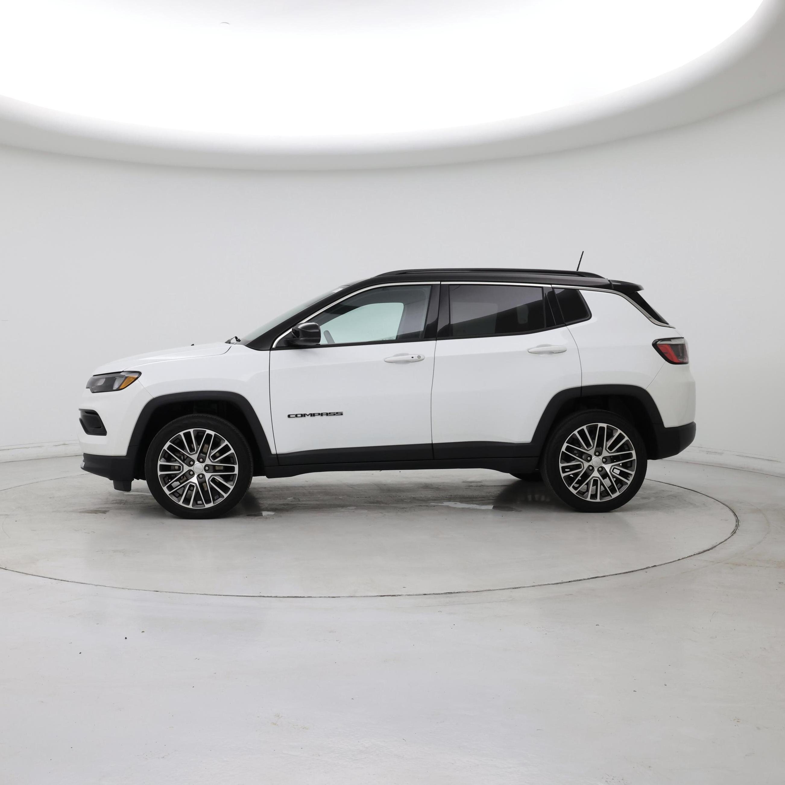 Thumbnail: 2023 Jeep Compass - 3