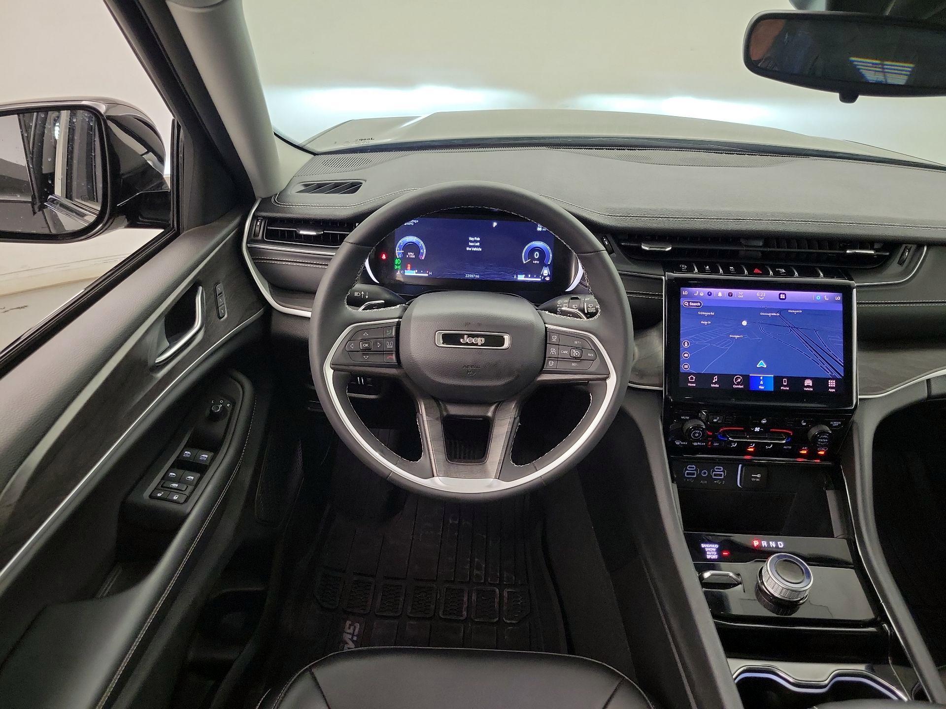 Thumbnail: 2023 Jeep Grand Cherokee L - 10