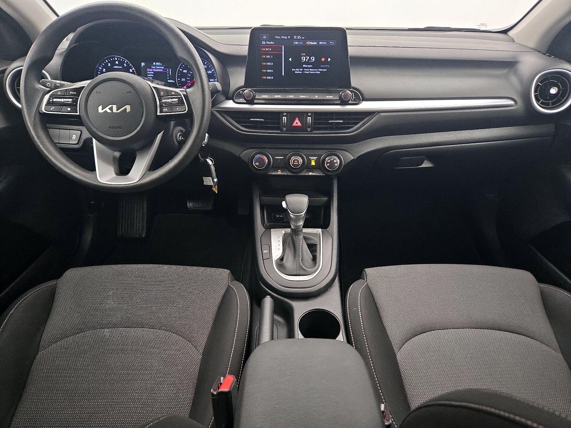 Thumbnail: 2024 Kia Forte - 9