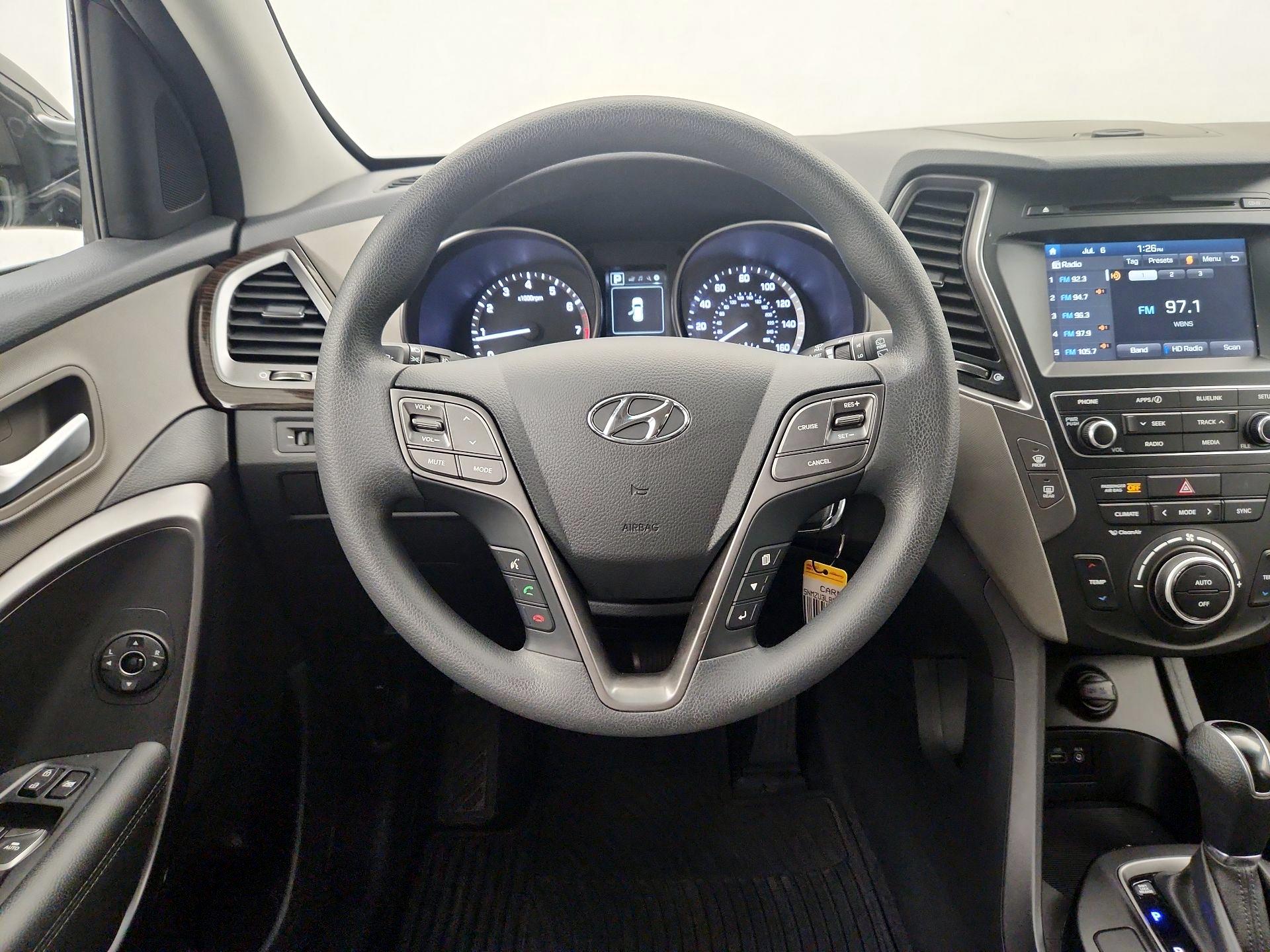 Thumbnail: 2017 Hyundai Santa Fe - 10