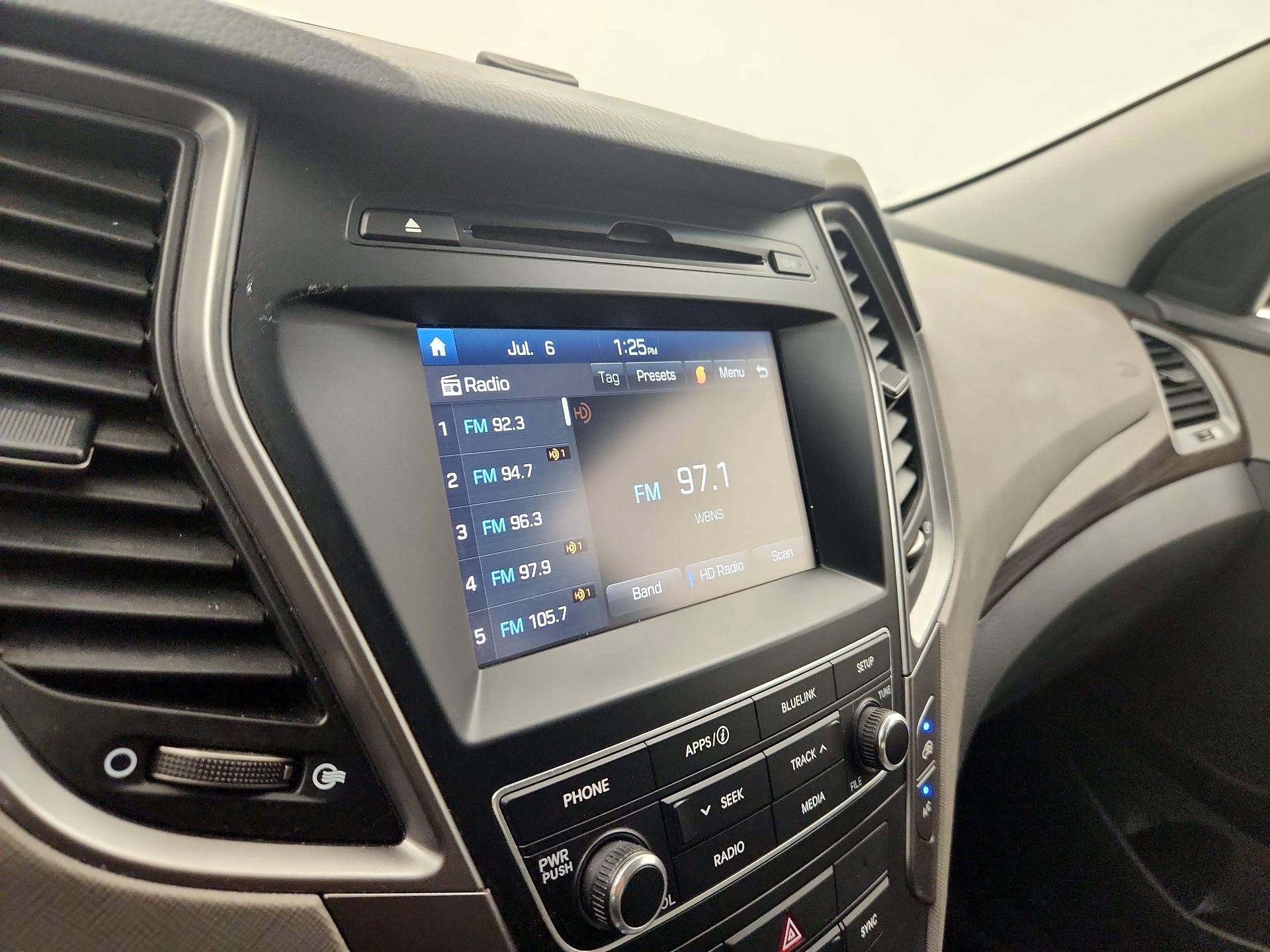 Thumbnail: 2017 Hyundai Santa Fe - 14