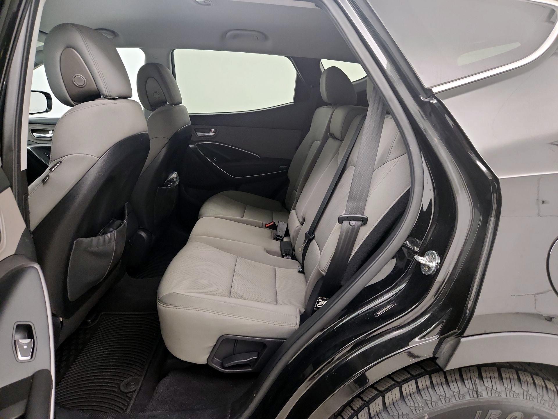 Thumbnail: 2017 Hyundai Santa Fe - 18