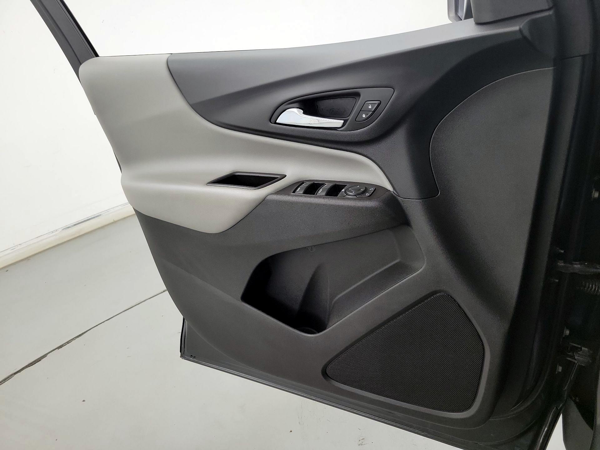Thumbnail: 2021 Chevrolet Equinox - 12