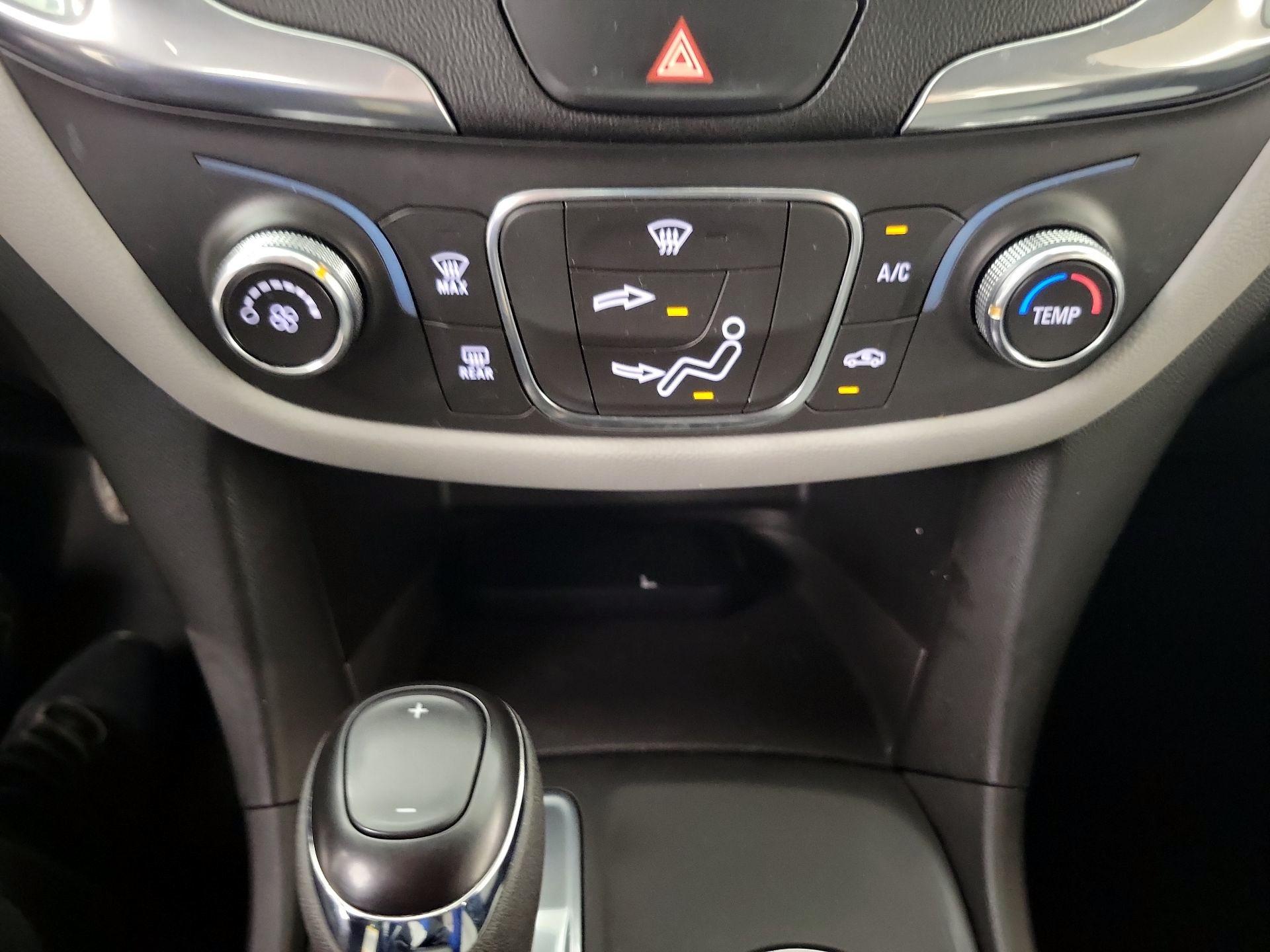 Thumbnail: 2021 Chevrolet Equinox - 17
