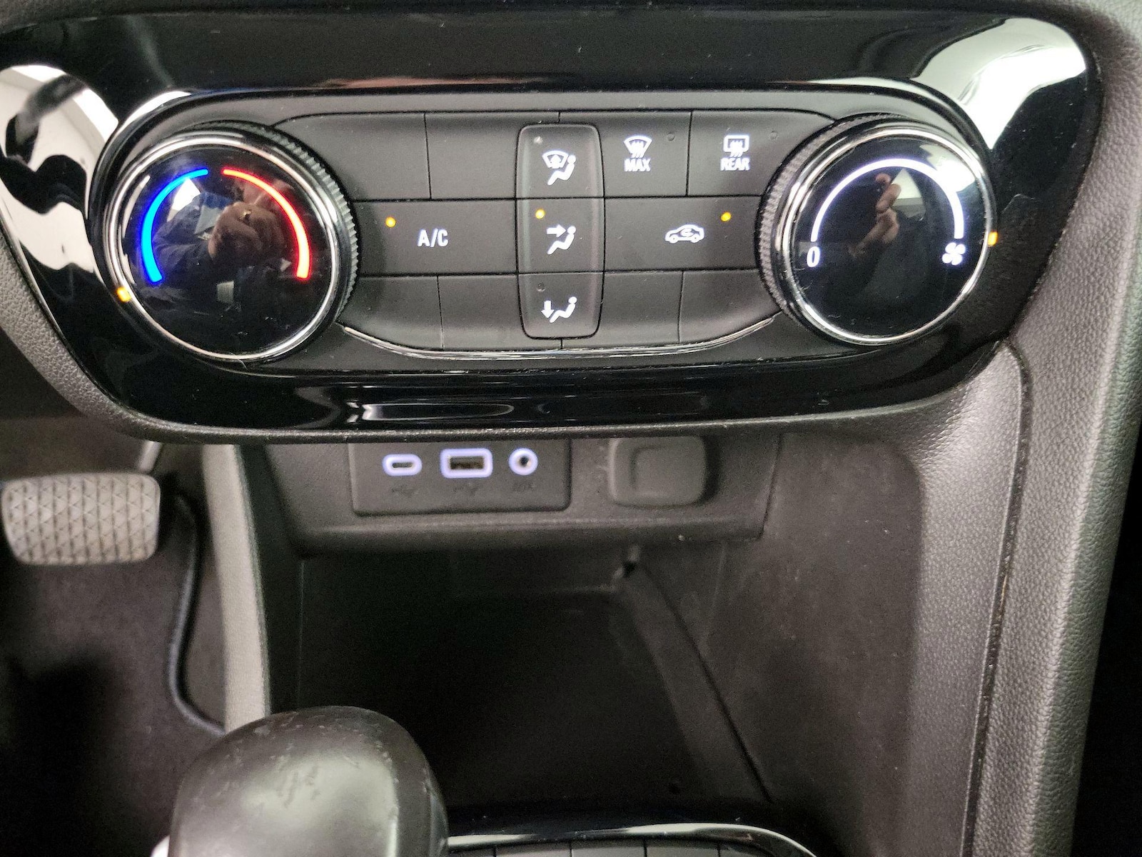 2020 Buick Encore GX Preferred - Photo 16
