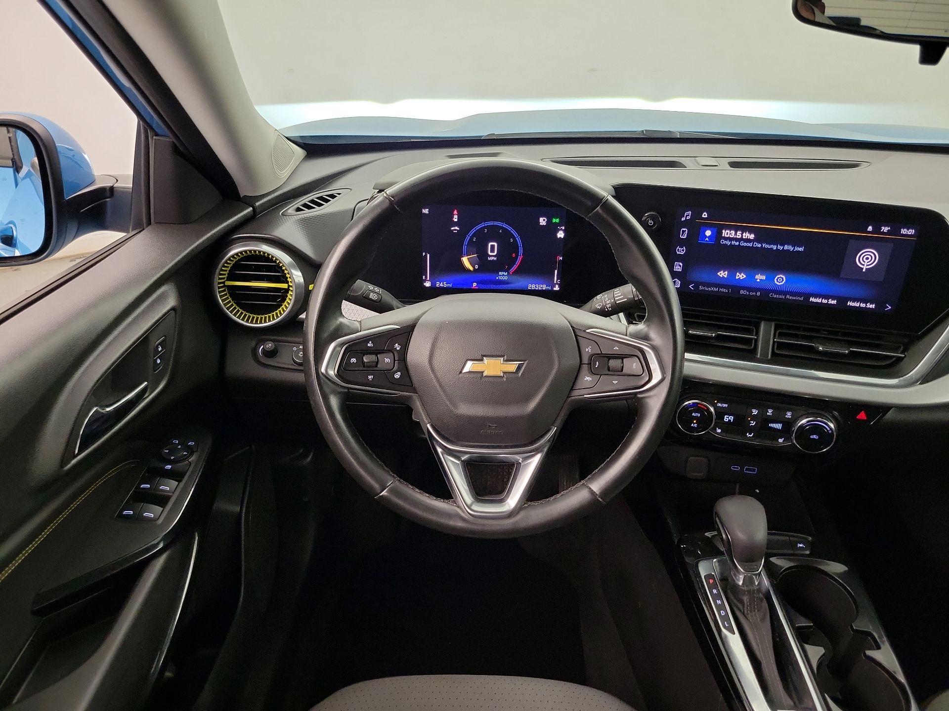 Thumbnail: 2025 Chevrolet Trax - 10