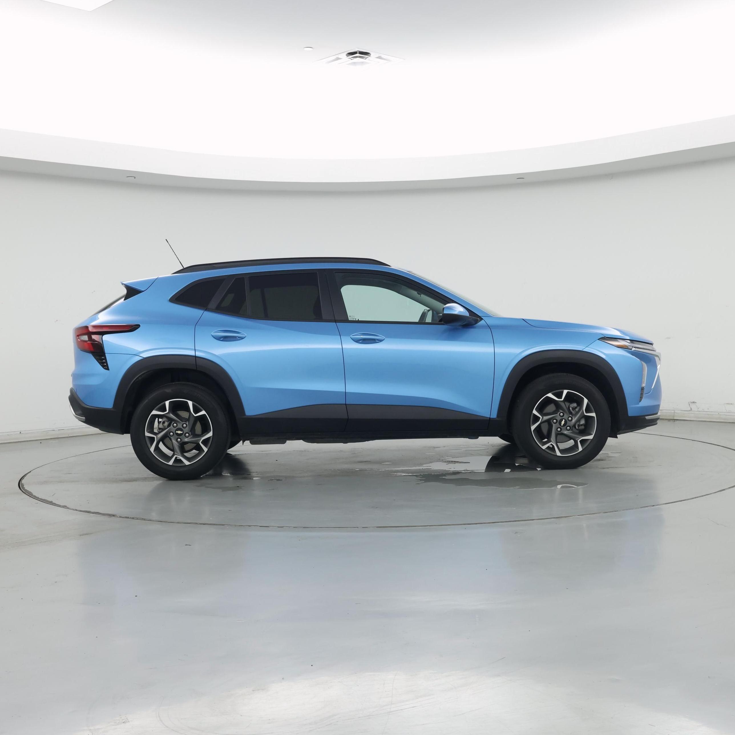 Thumbnail: 2025 Chevrolet Trax - 7