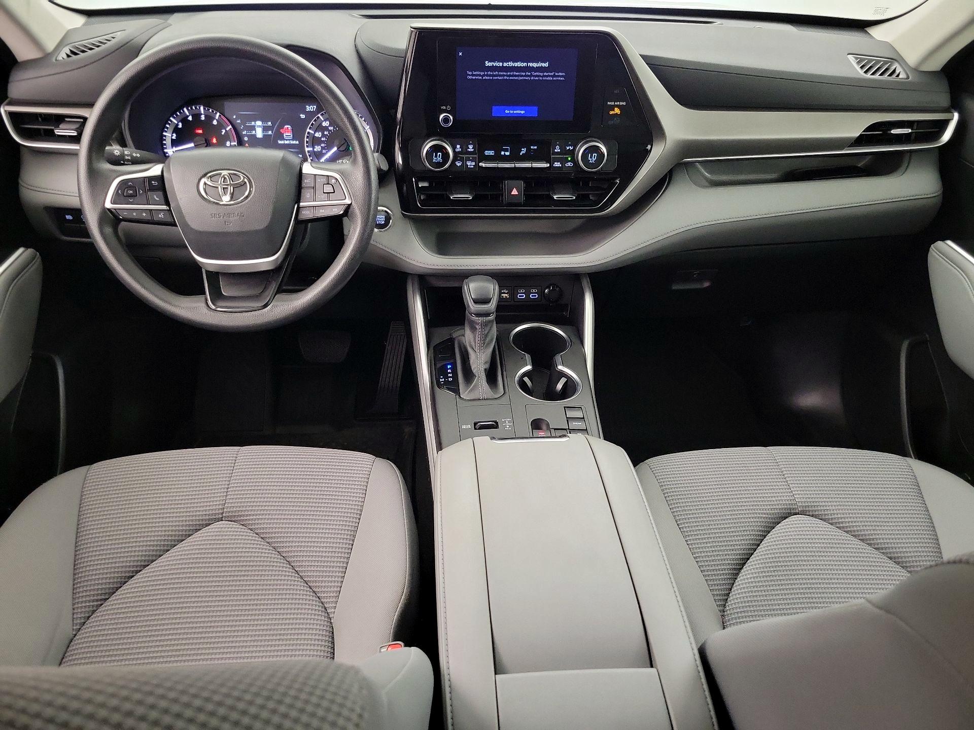 Thumbnail: 2023 Toyota Highlander - 9