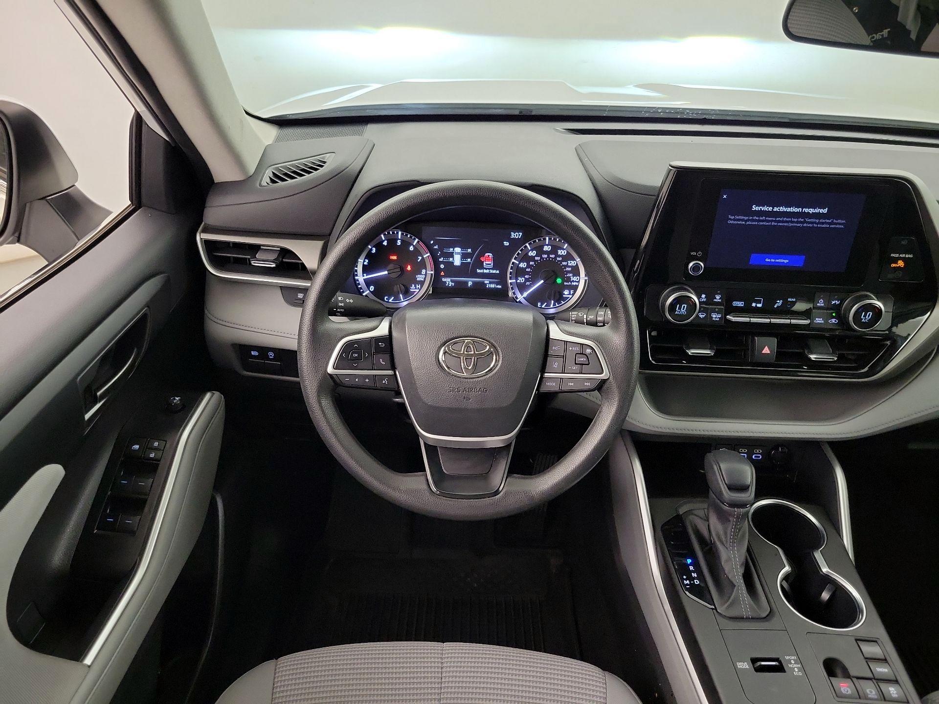 Thumbnail: 2023 Toyota Highlander - 10
