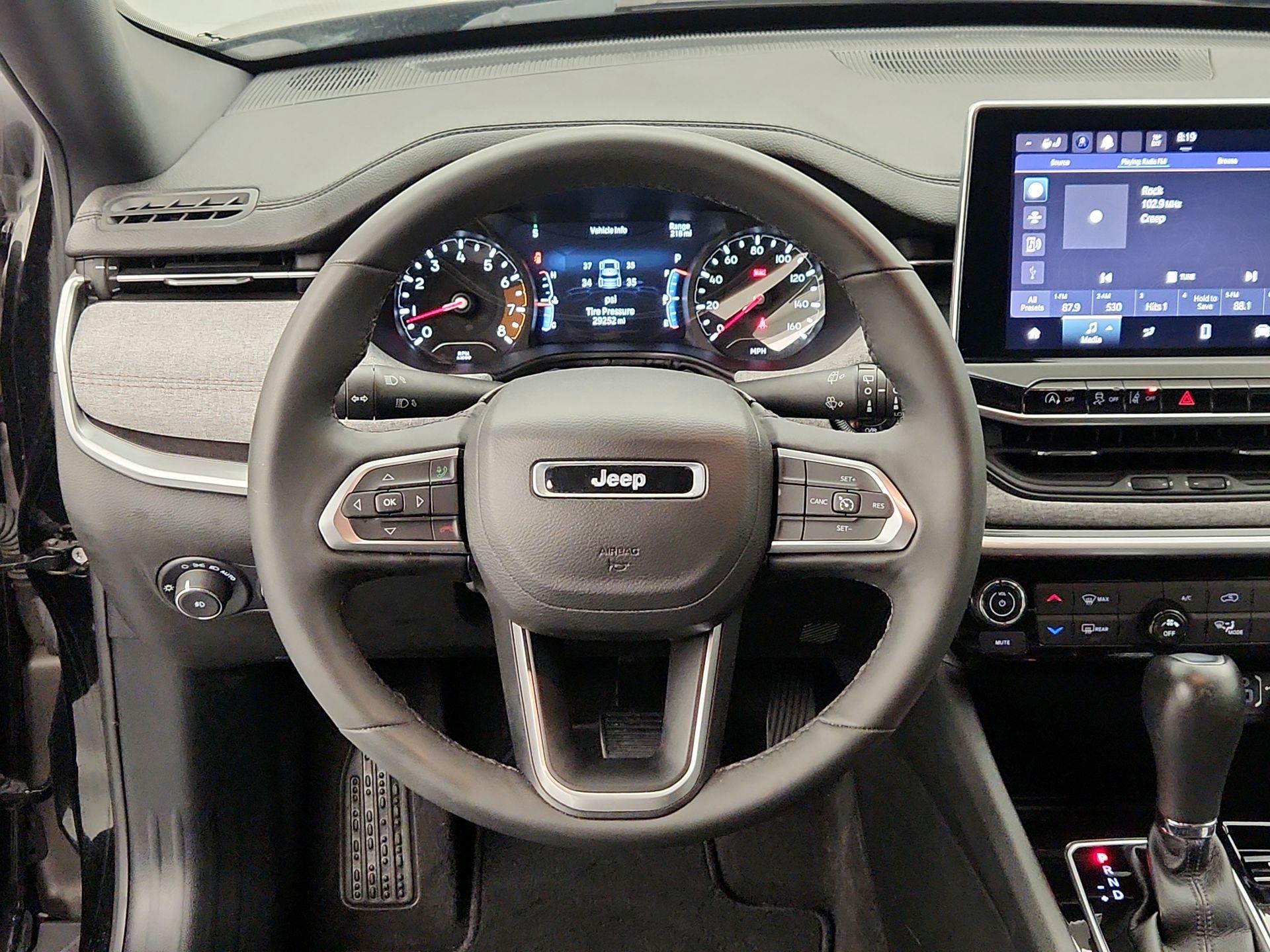 Thumbnail: 2023 Jeep Compass - 10