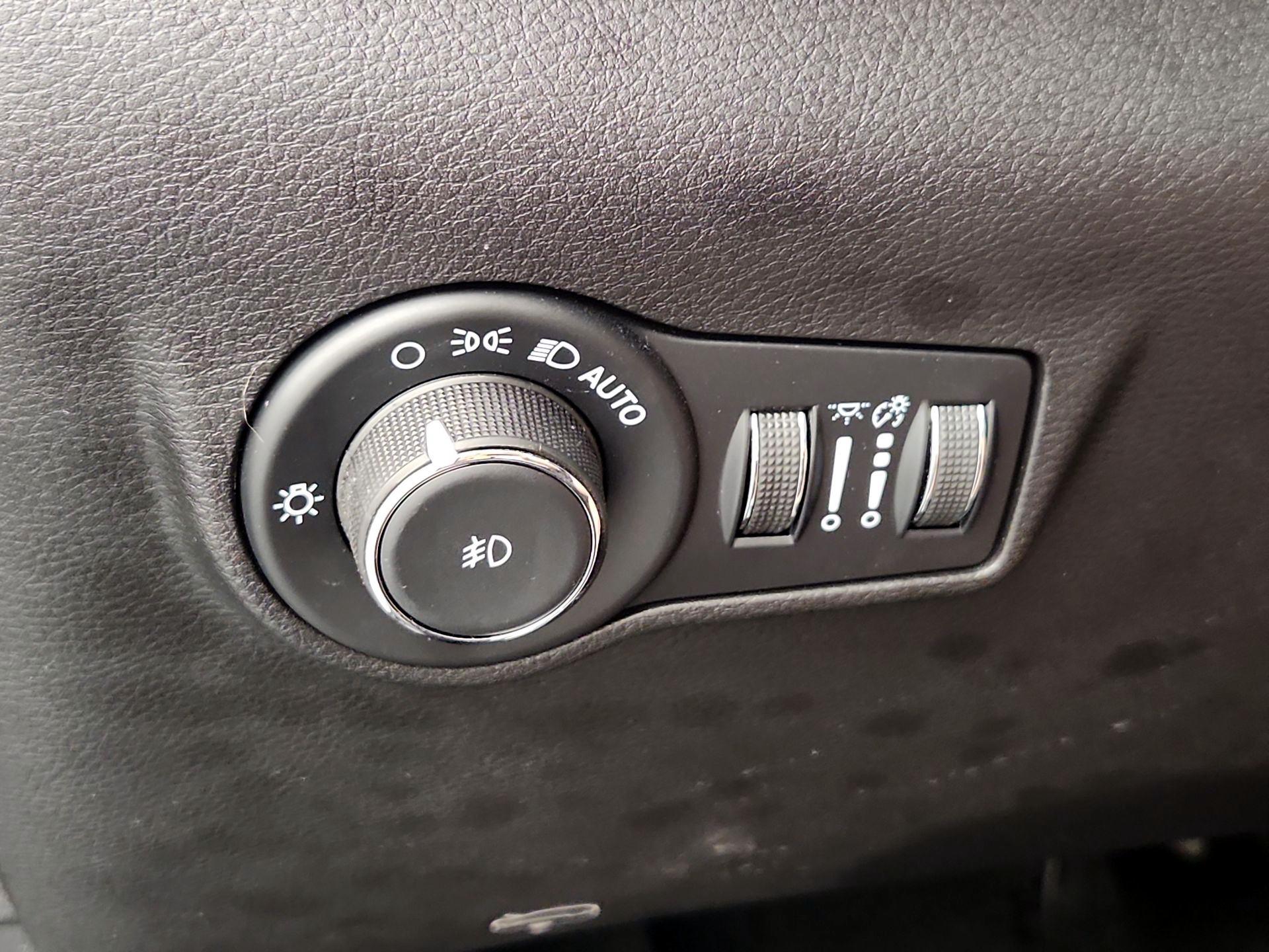 Thumbnail: 2023 Jeep Compass - 13