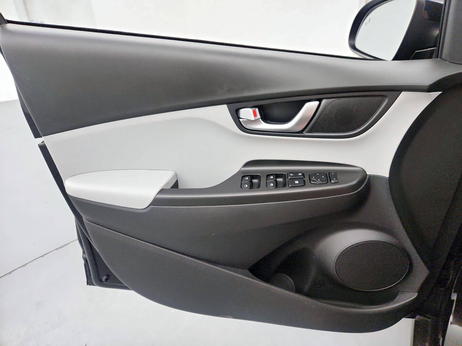 Thumbnail: 2023 Hyundai Kona - 12