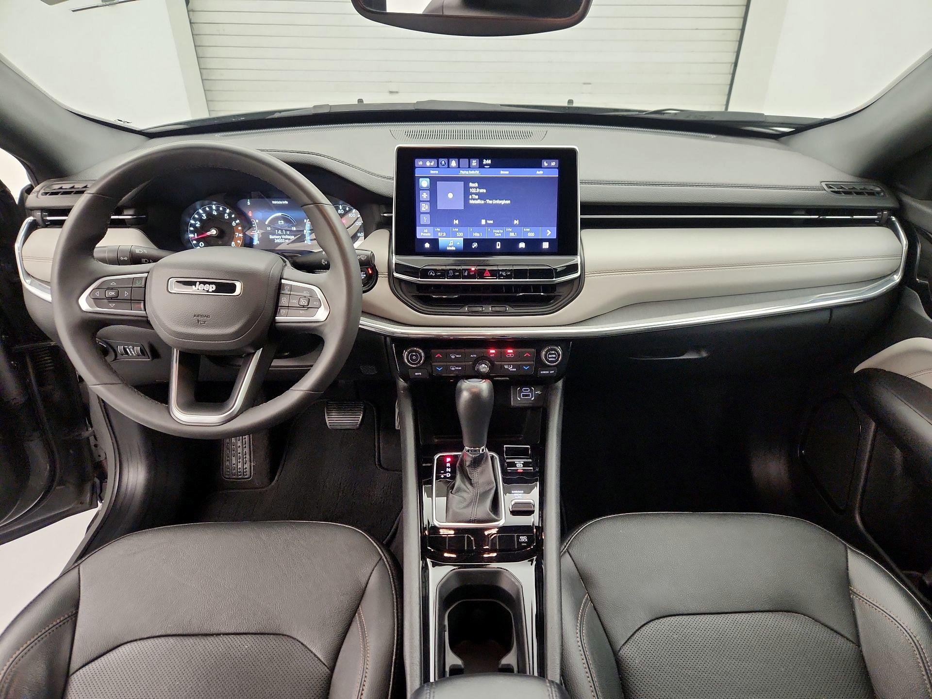 Thumbnail: 2023 Jeep Compass - 9