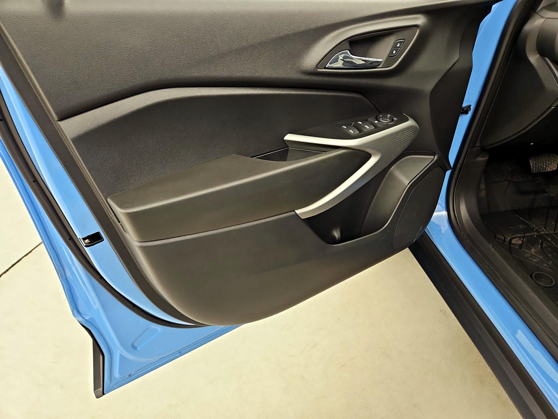 Thumbnail: 2024 Chevrolet Trax - 12