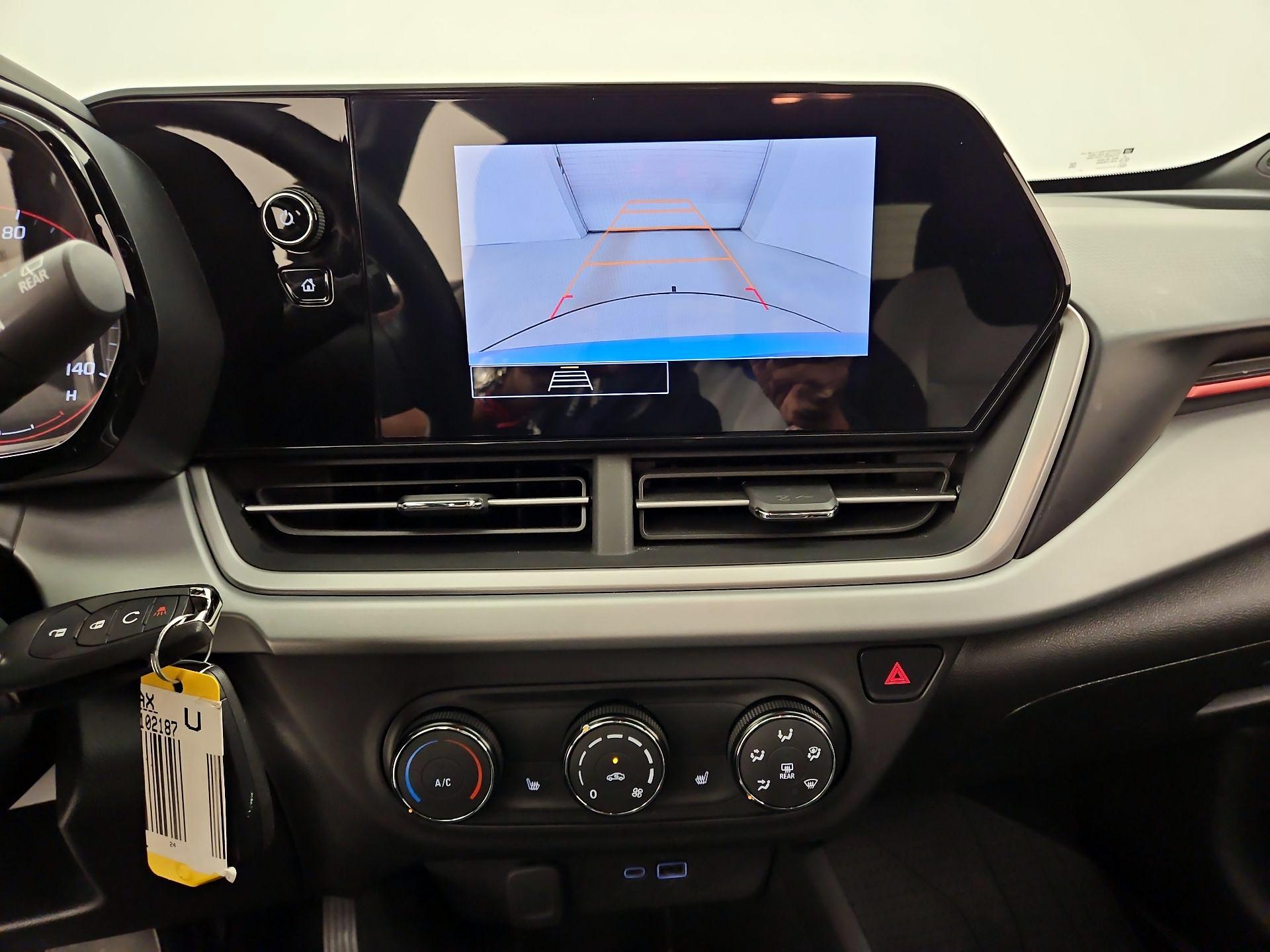 Thumbnail: 2024 Chevrolet Trax - 14