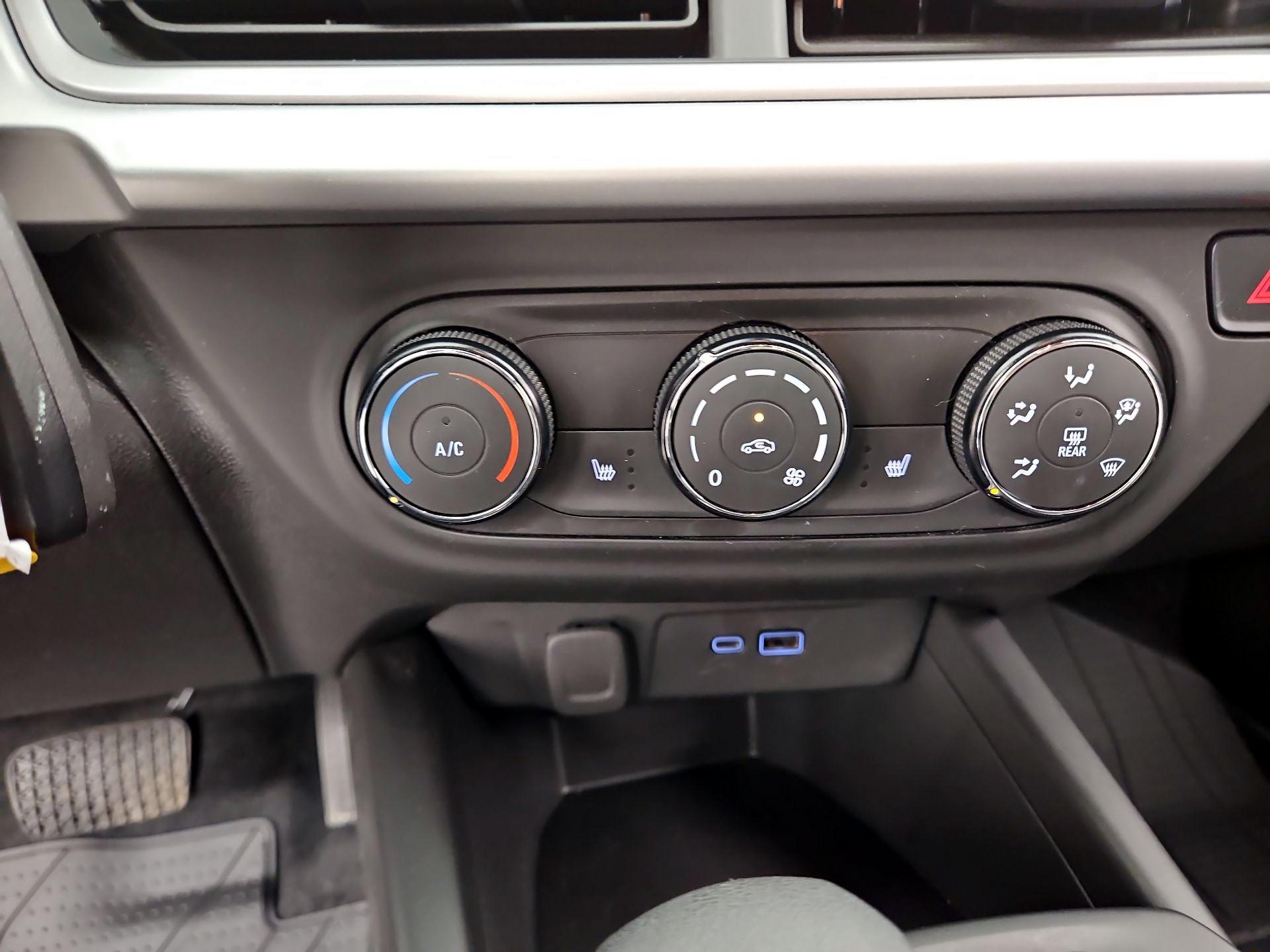 Thumbnail: 2024 Chevrolet Trax - 16