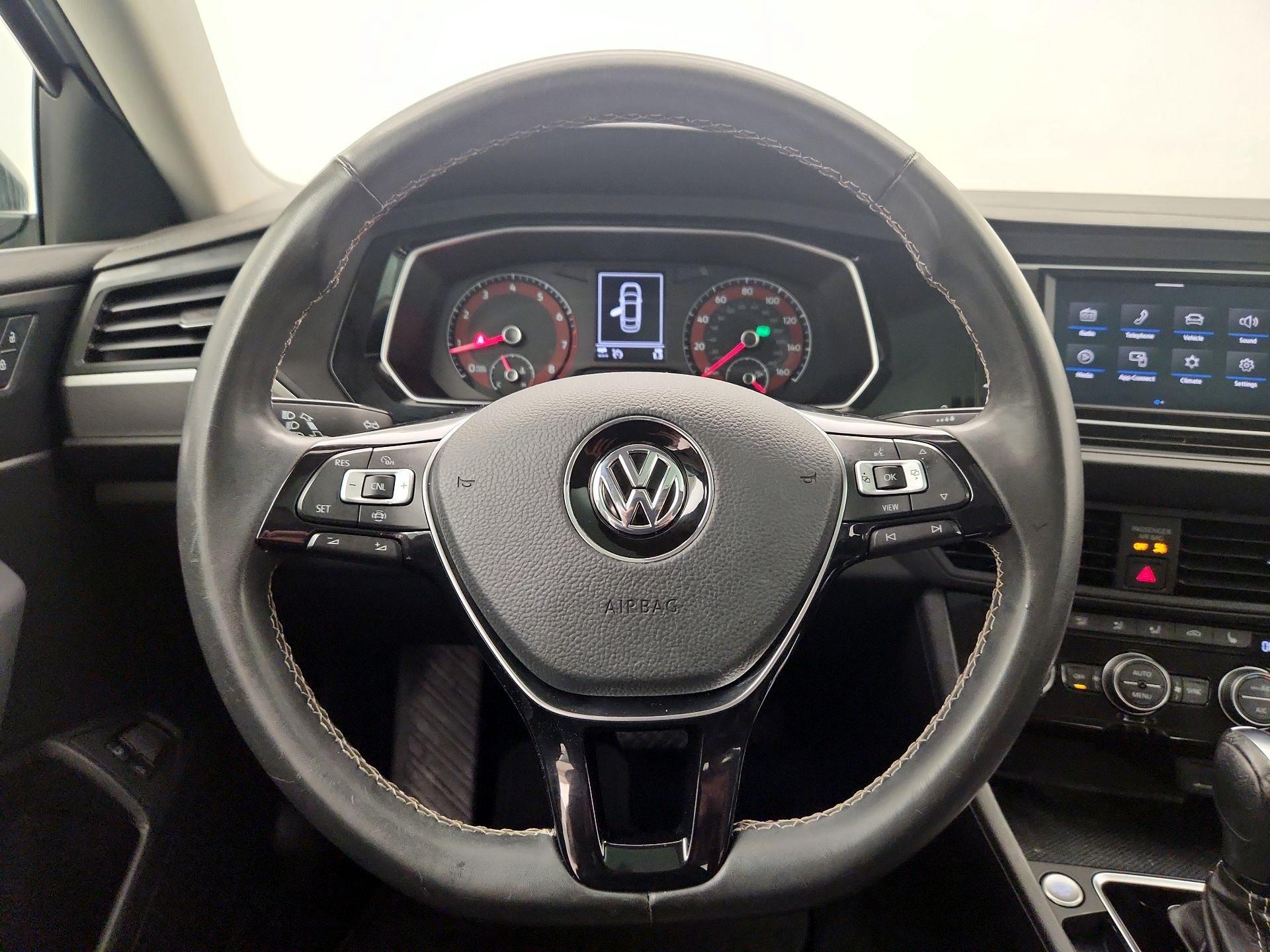 Thumbnail: 2021 Volkswagen Jetta - 10