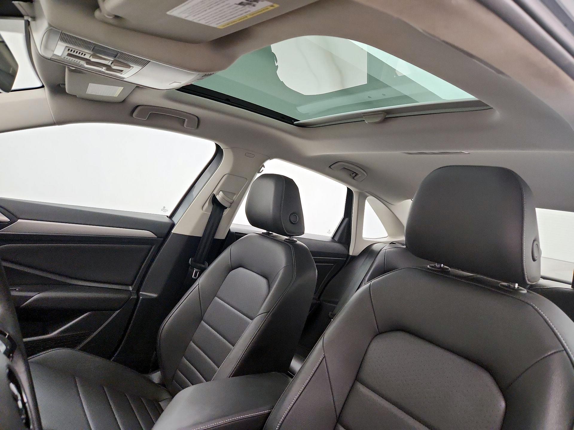 Thumbnail: 2021 Volkswagen Jetta - 19
