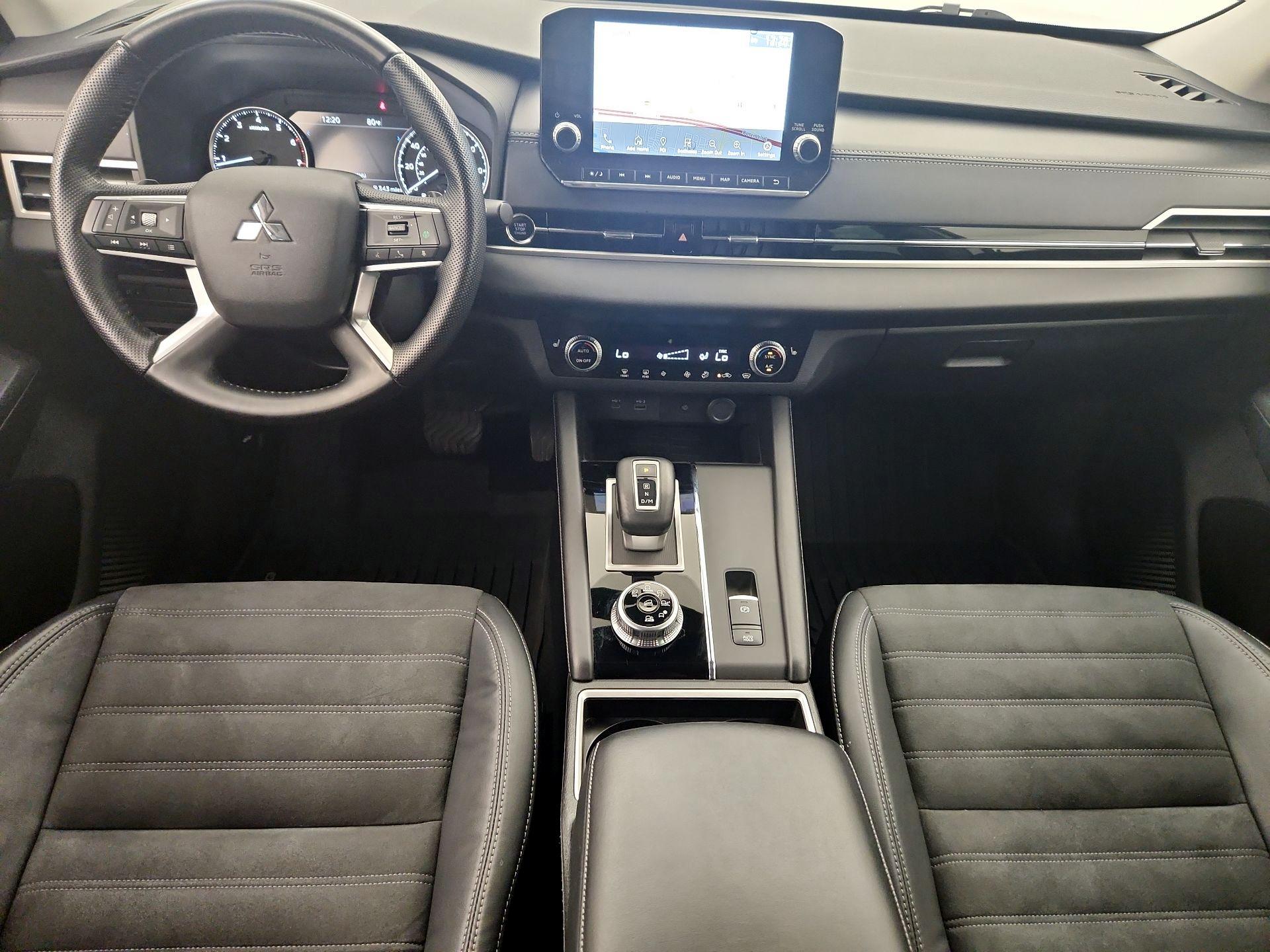 Thumbnail: 2022 Mitsubishi Outlander - 9