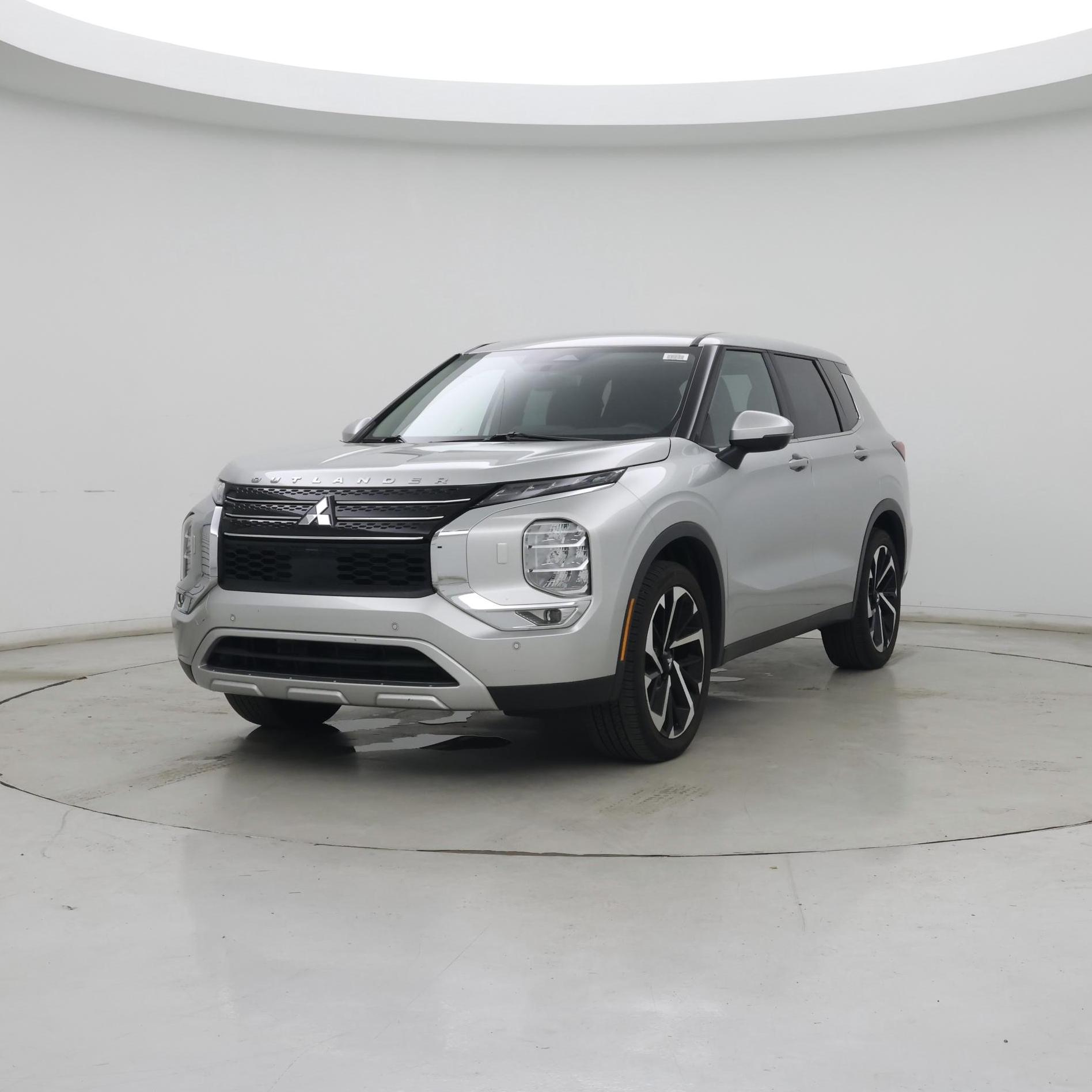 Thumbnail: 2022 Mitsubishi Outlander - 4