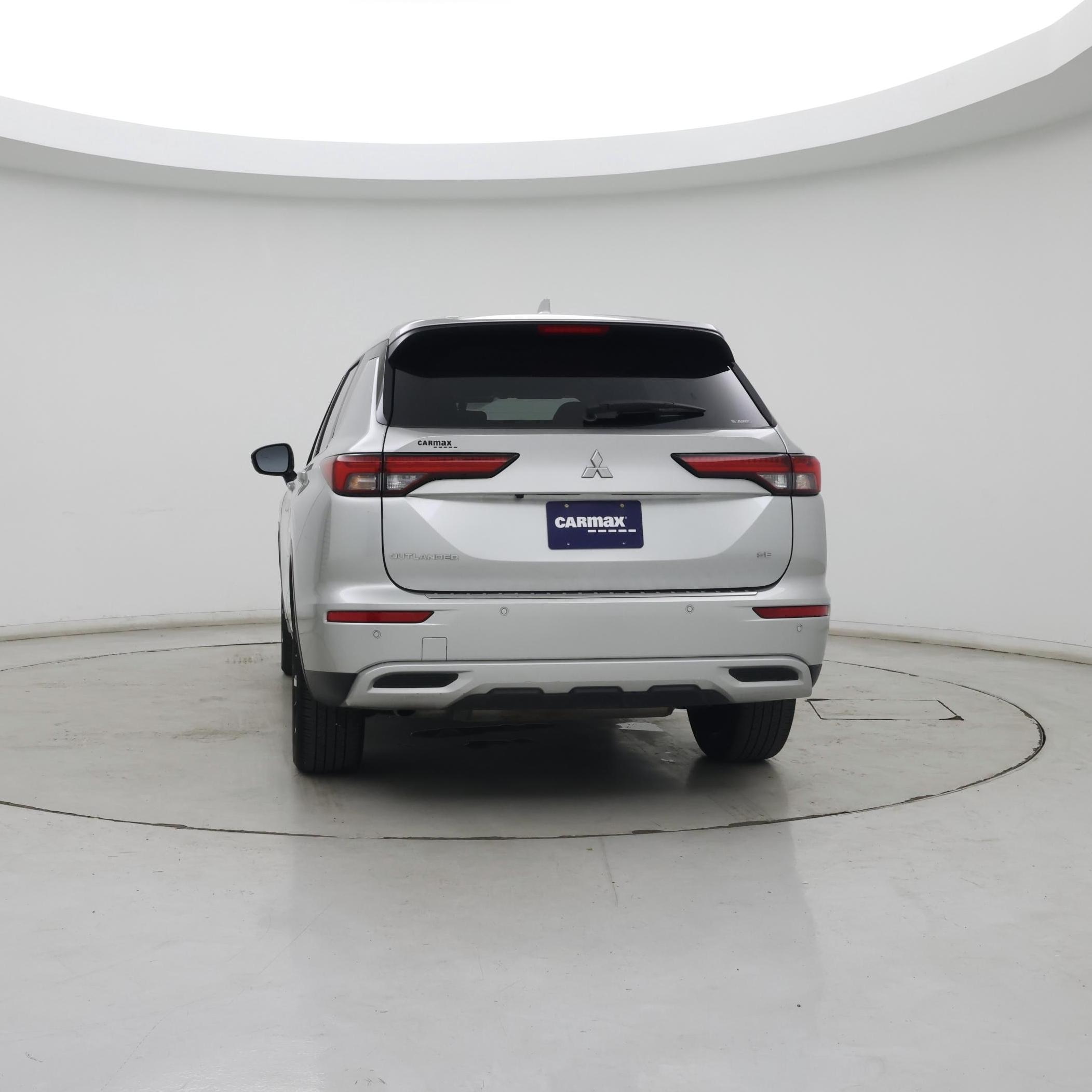 Thumbnail: 2022 Mitsubishi Outlander - 6