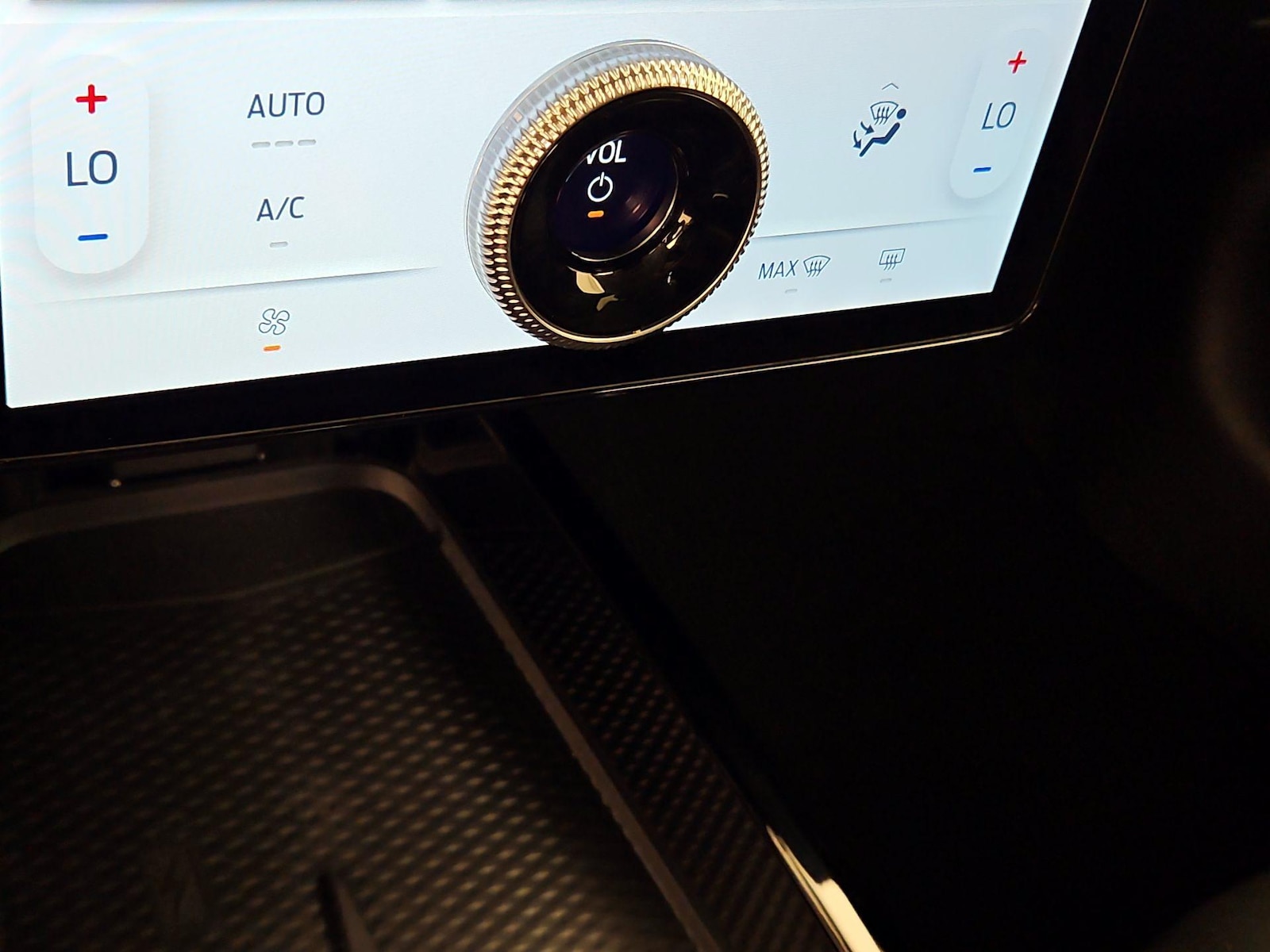2023 Ford Mustang Mach-E Select AWD - Photo 18