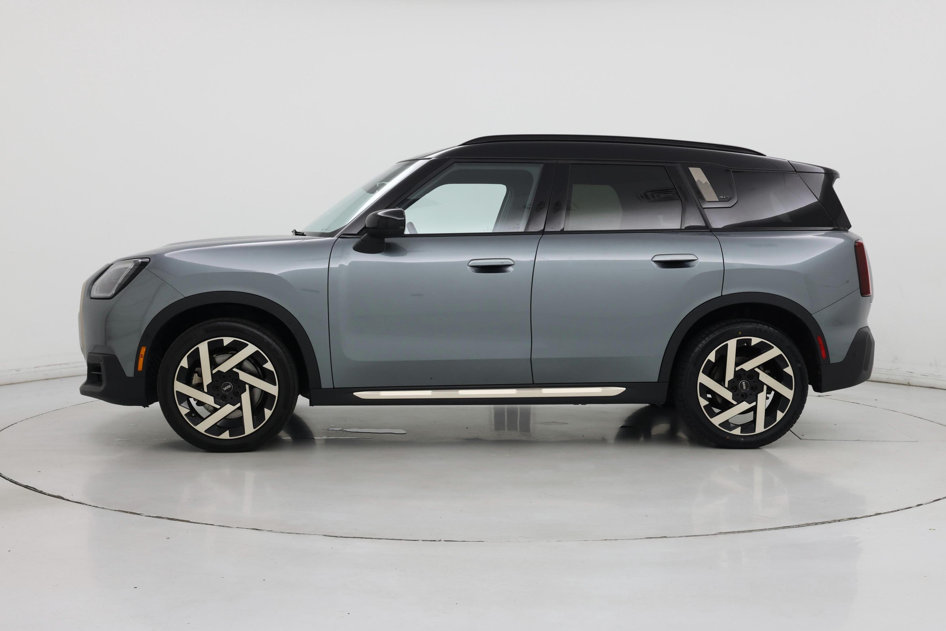 Thumbnail: 2025 MINI Cooper Countryman - 3
