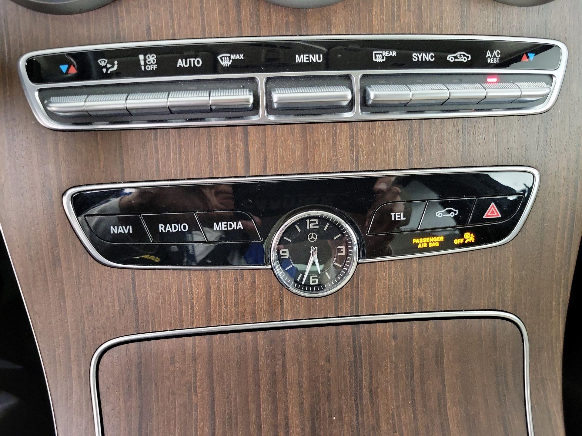 Thumbnail: 2020 Mercedes-Benz C-Class - 16