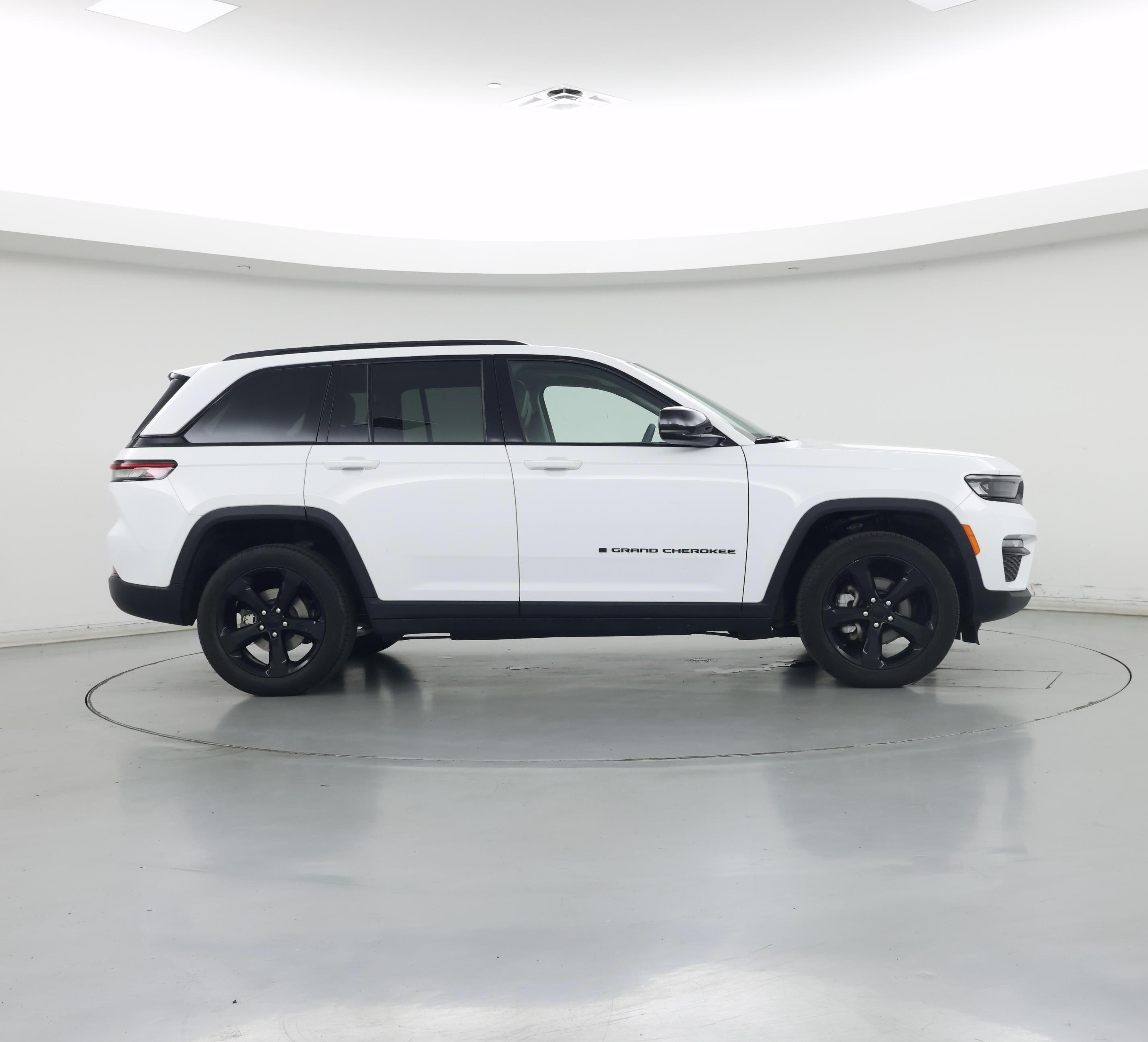 Thumbnail: 2023 Jeep Grand Cherokee - 7