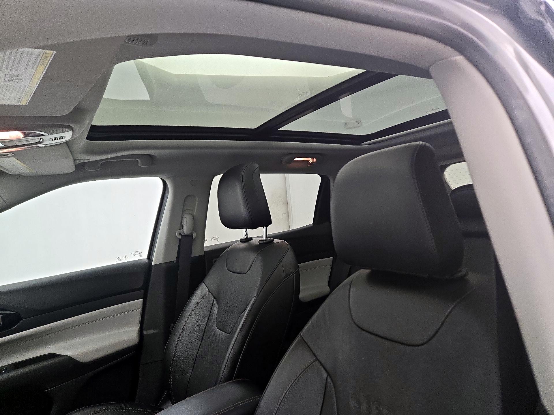 Thumbnail: 2022 Jeep Compass - 19