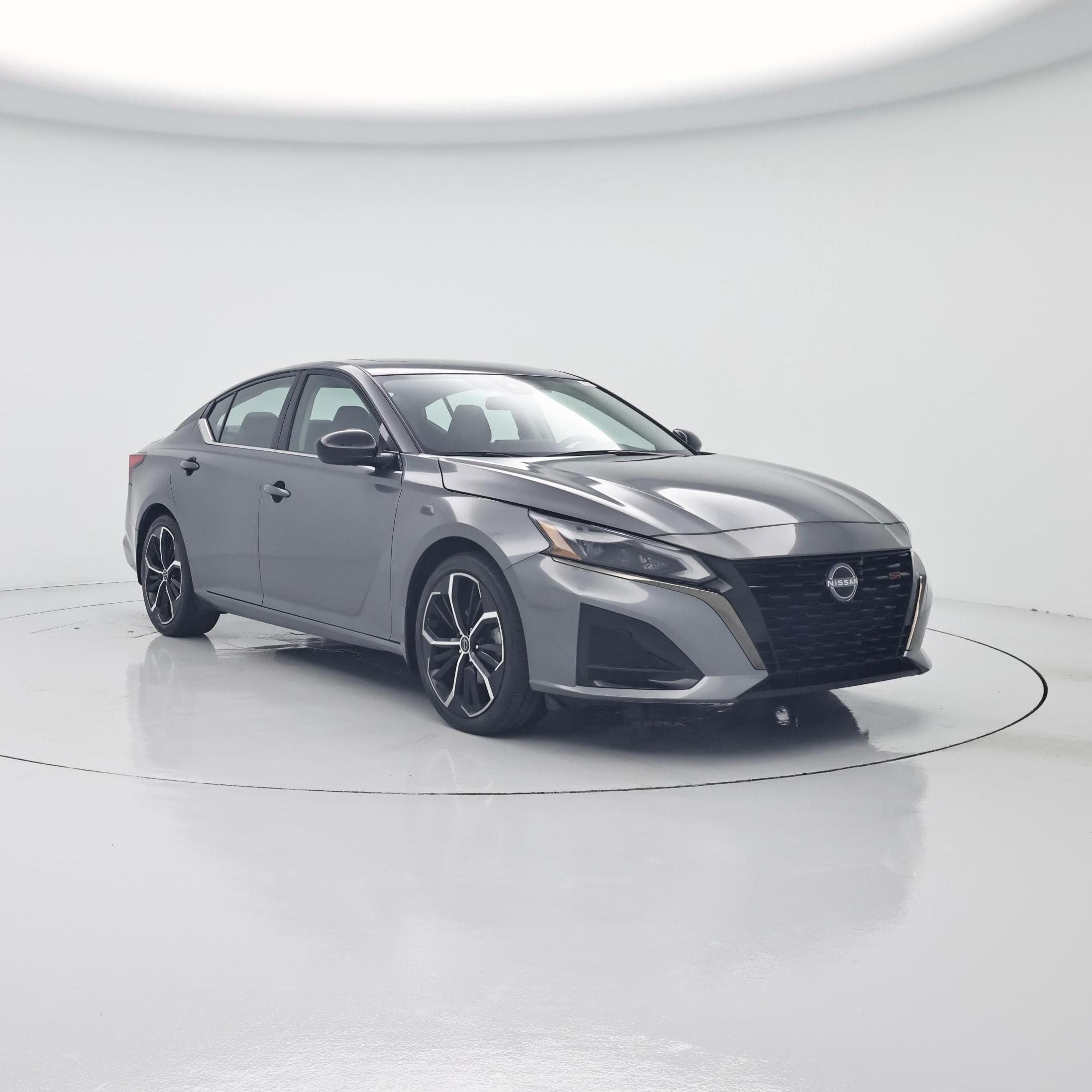 Gray 2023 Nissan Altima Sedan Front-Wheel Drive Automatic