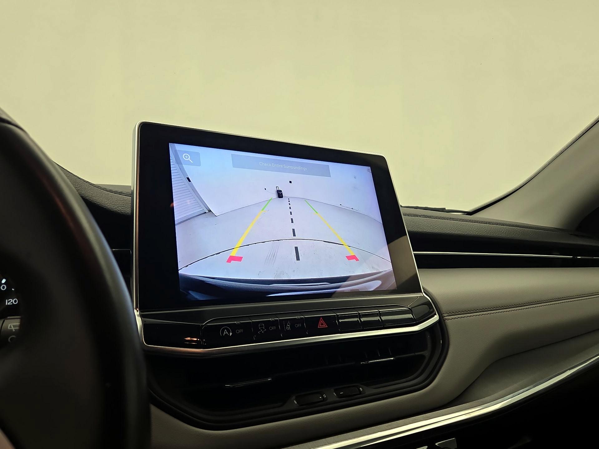 Thumbnail: 2022 Jeep Compass - 14