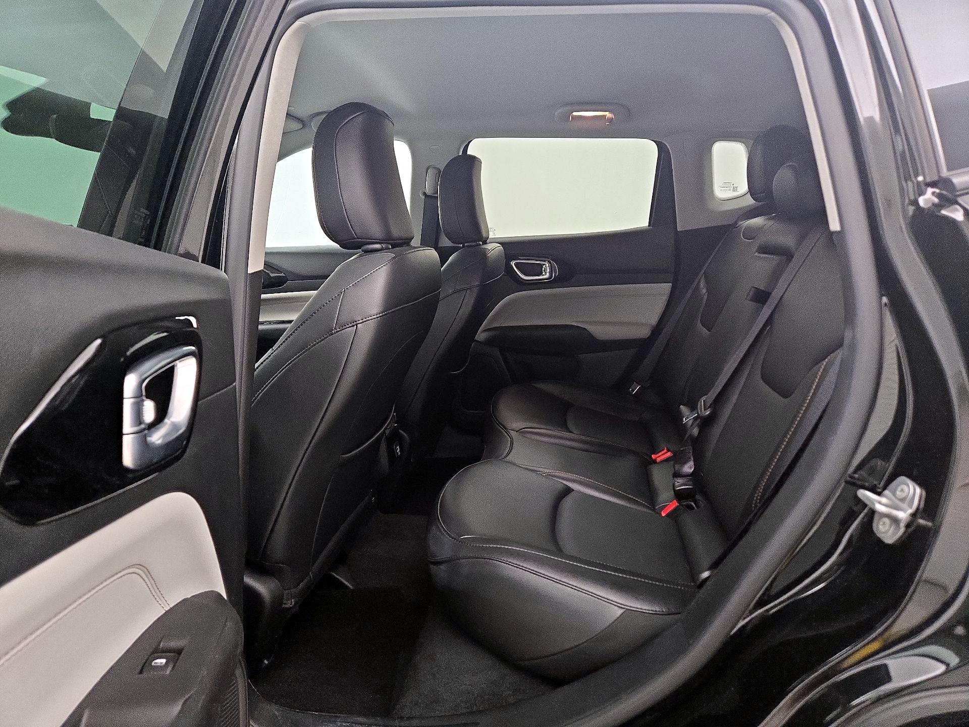 Thumbnail: 2022 Jeep Compass - 19