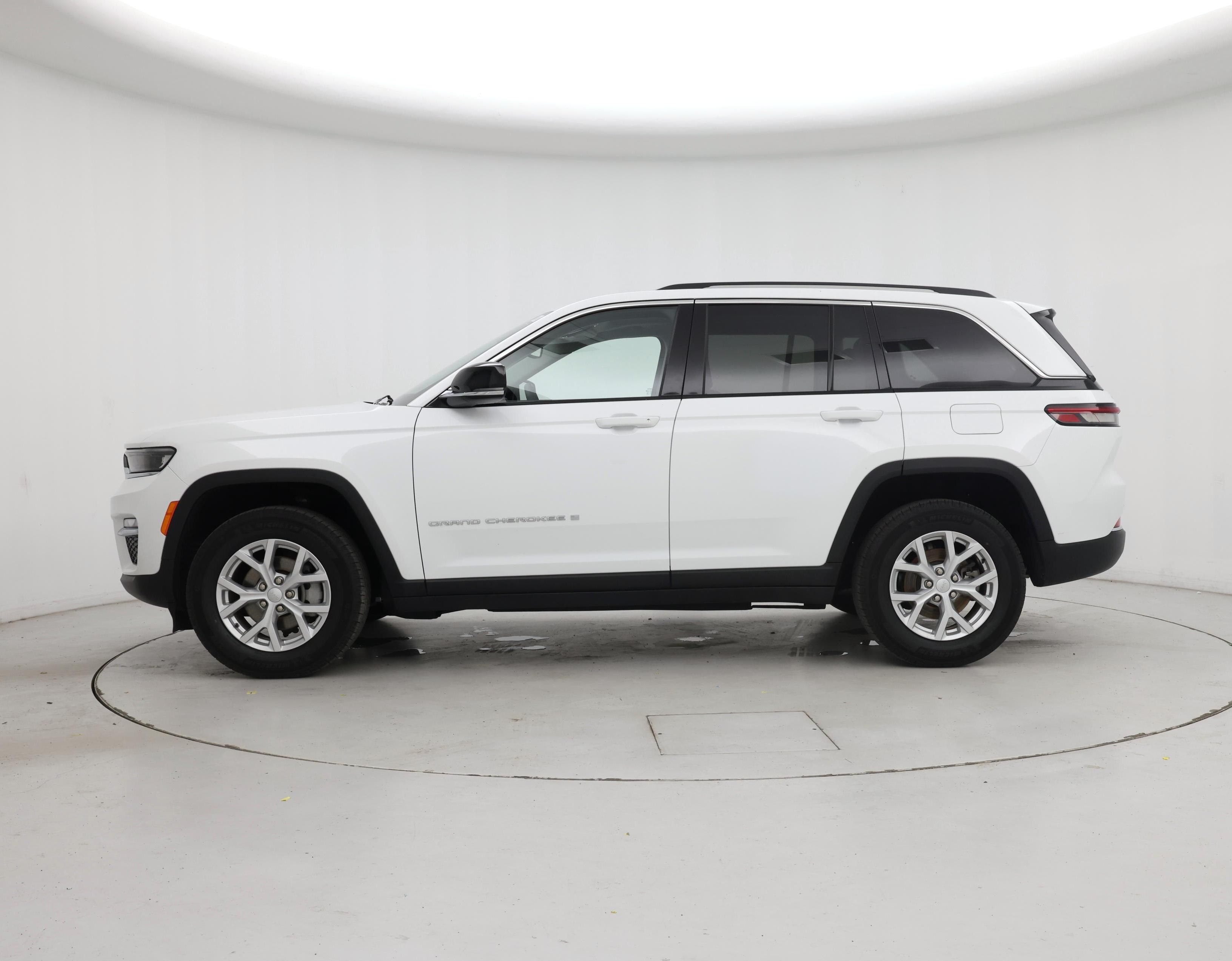 Thumbnail: 2023 Jeep Grand Cherokee - 3