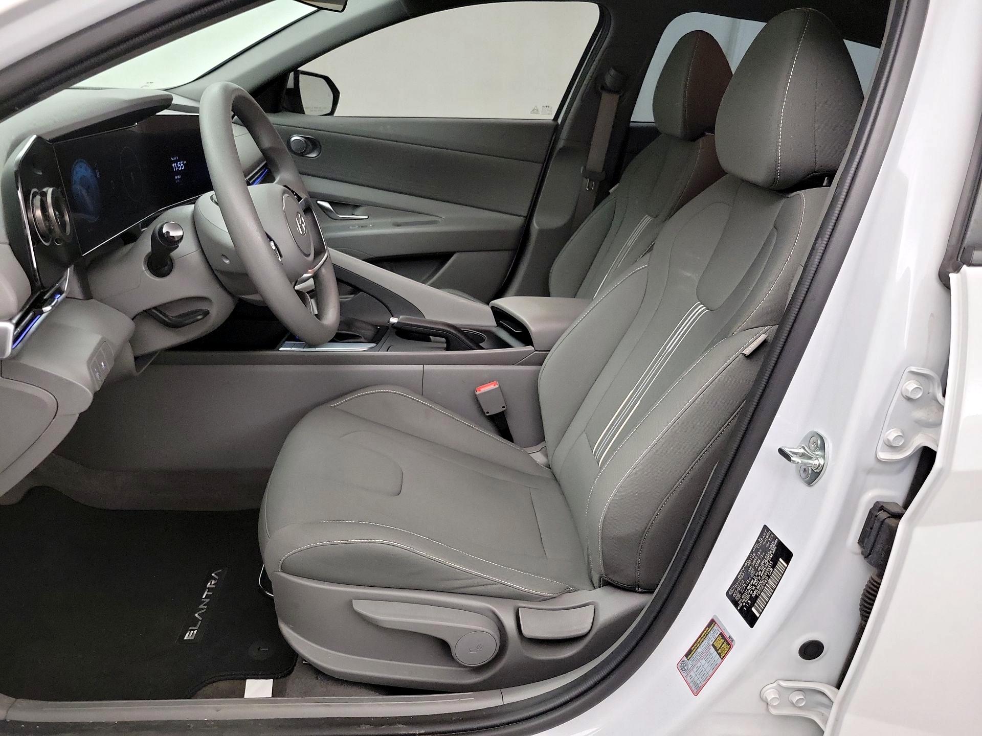 Thumbnail: 2024 Hyundai Elantra - 11