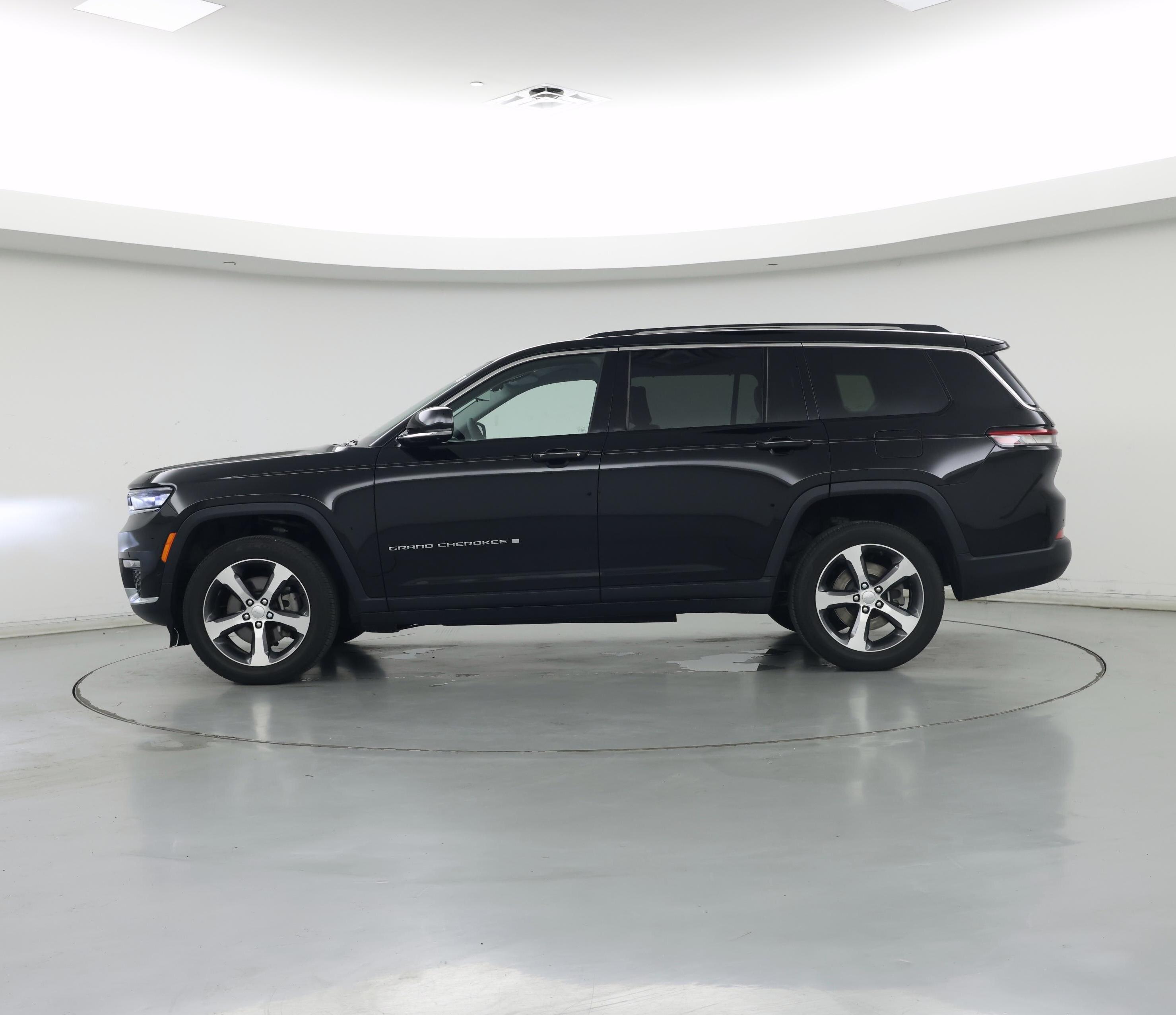 Thumbnail: 2023 Jeep Grand Cherokee L - 3