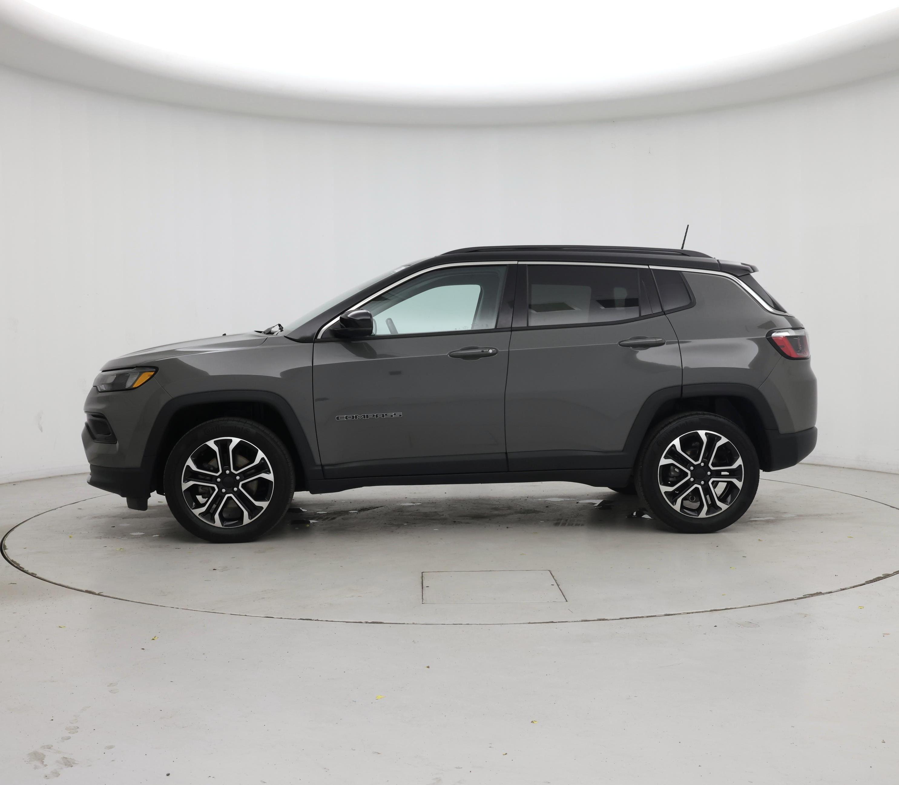 Thumbnail: 2022 Jeep Compass - 3