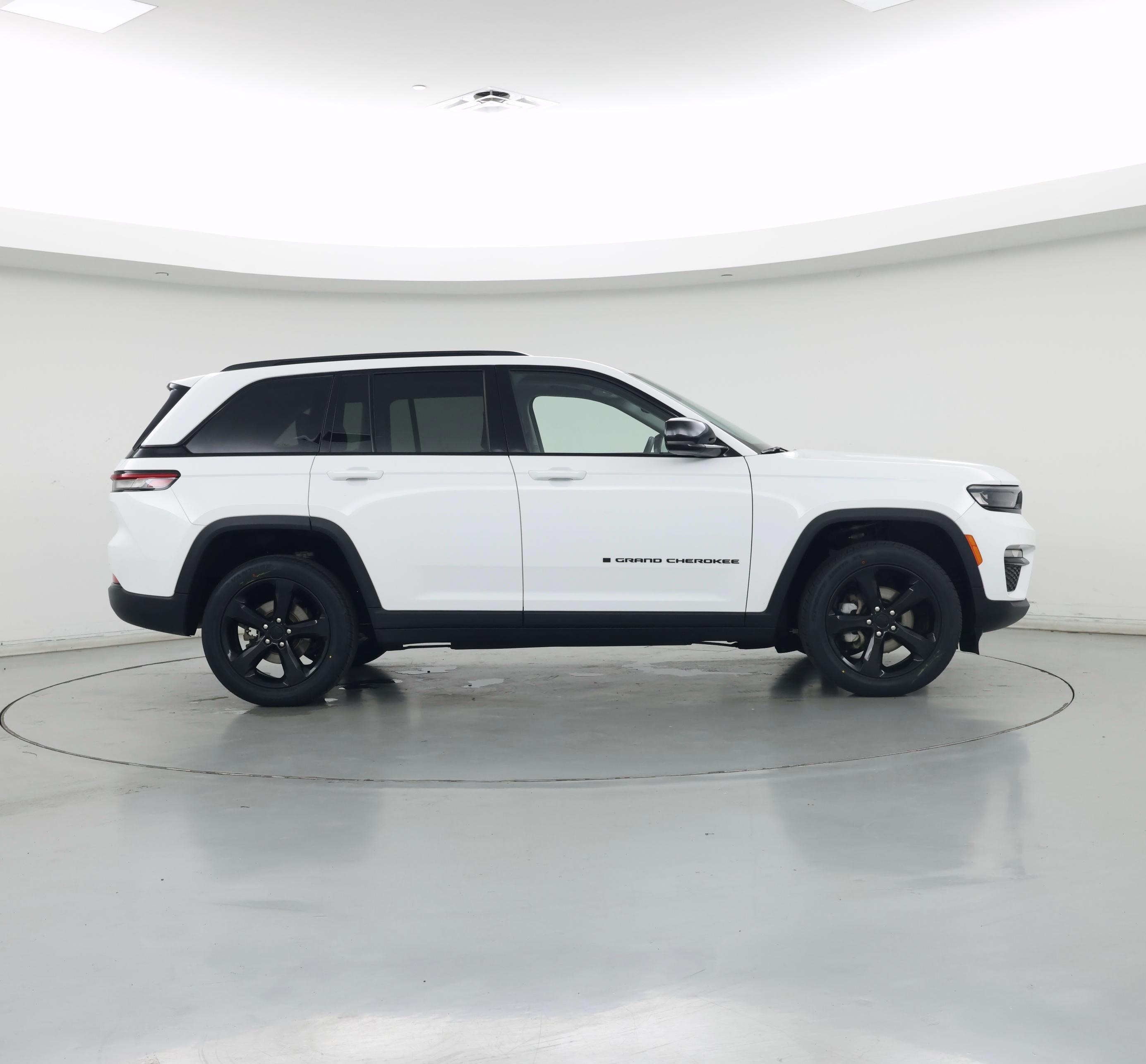 Thumbnail: 2023 Jeep Grand Cherokee - 7