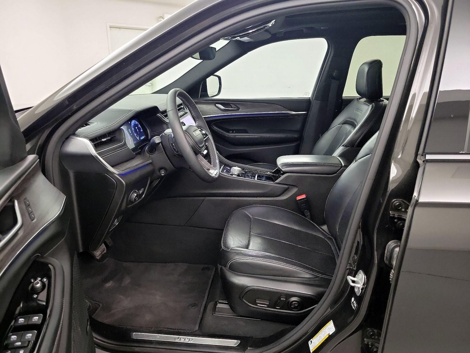 2023 Jeep Grand Cherokee L Overland - Photo 10