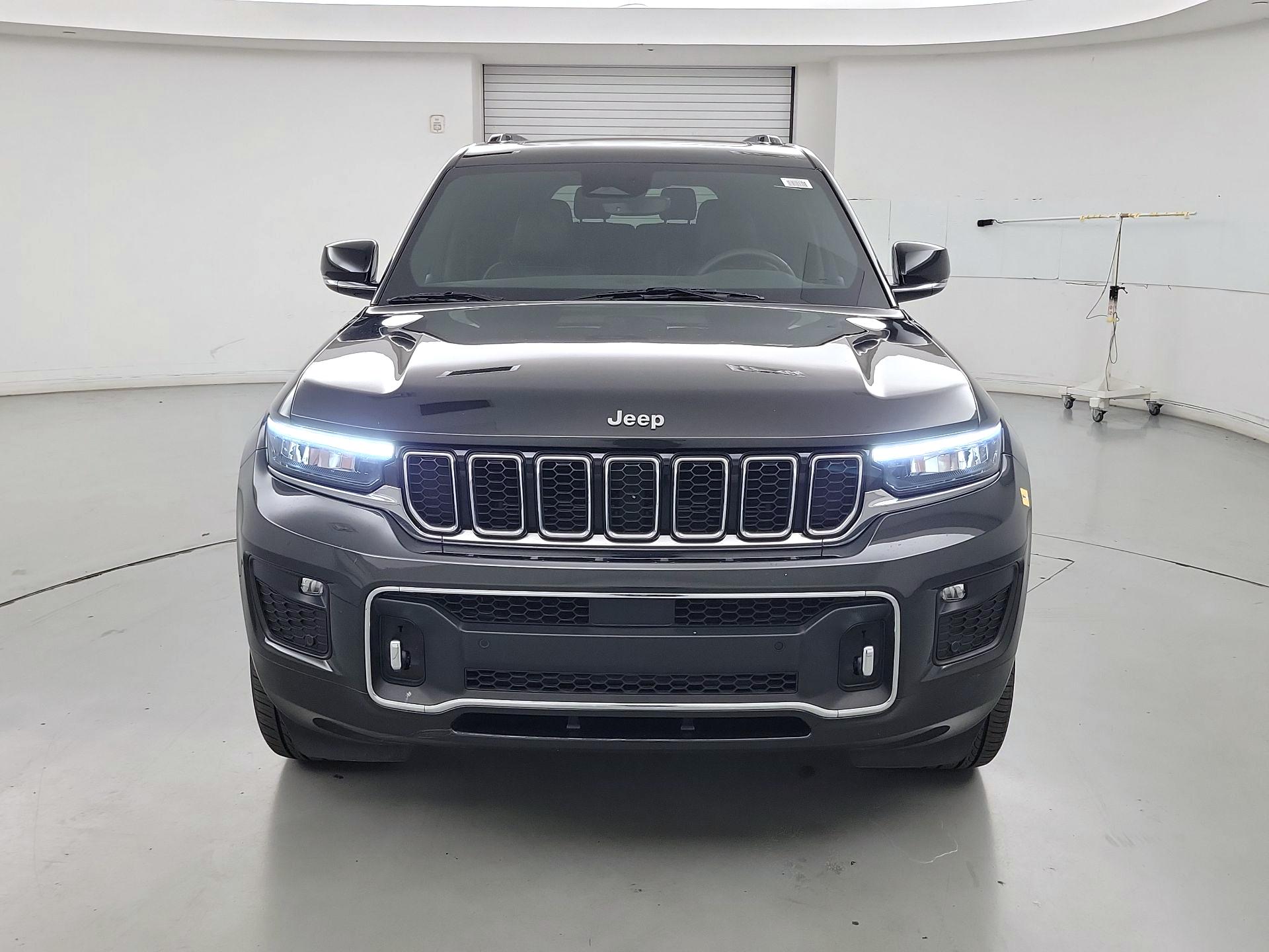 Thumbnail: 2023 Jeep Grand Cherokee L - 2