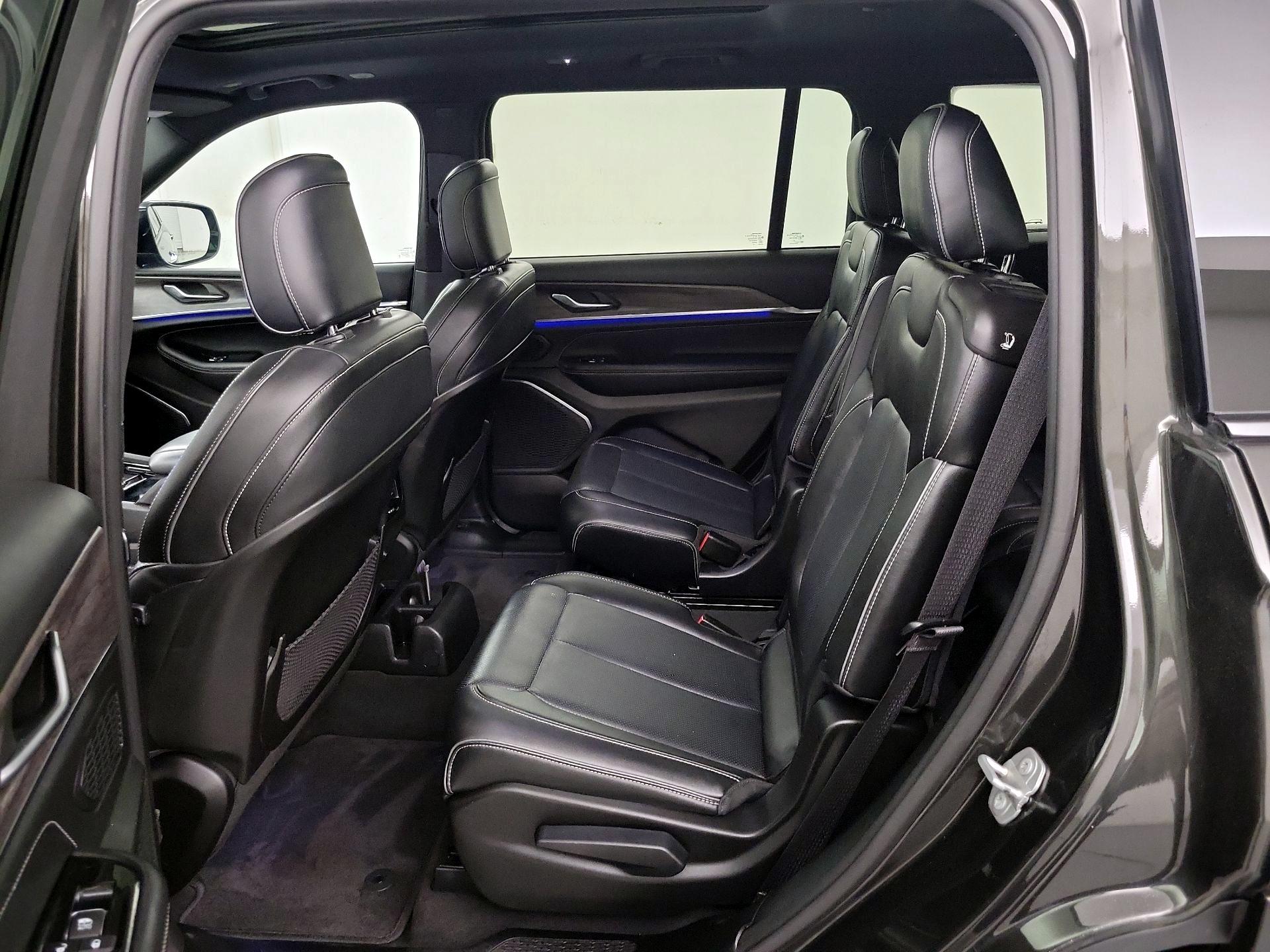 Thumbnail: 2023 Jeep Grand Cherokee L - 19