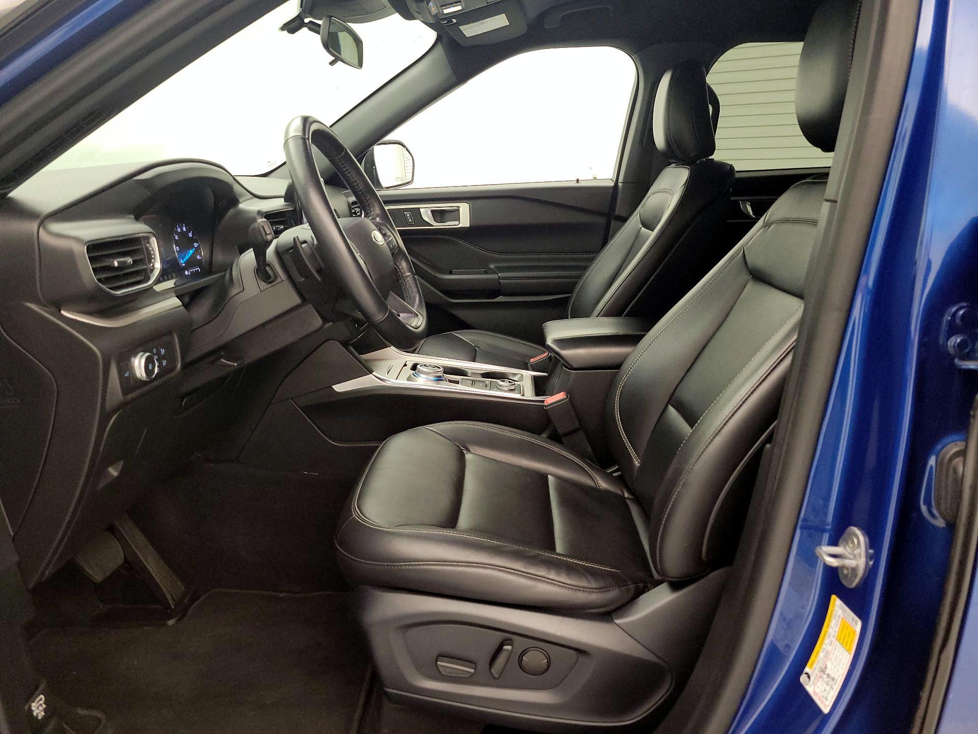 Thumbnail: 2020 Ford Explorer - 11