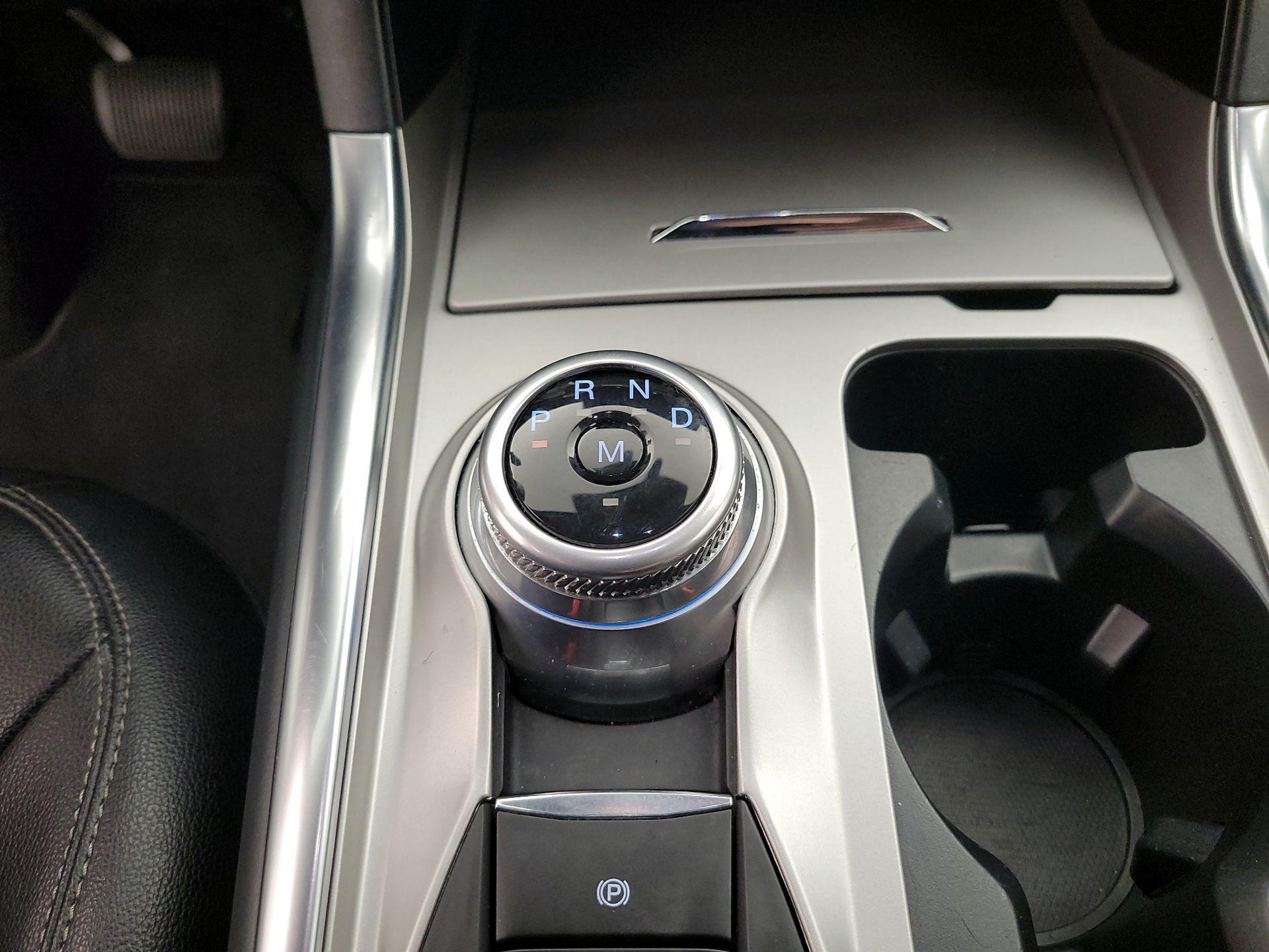 Thumbnail: 2020 Ford Explorer - 17