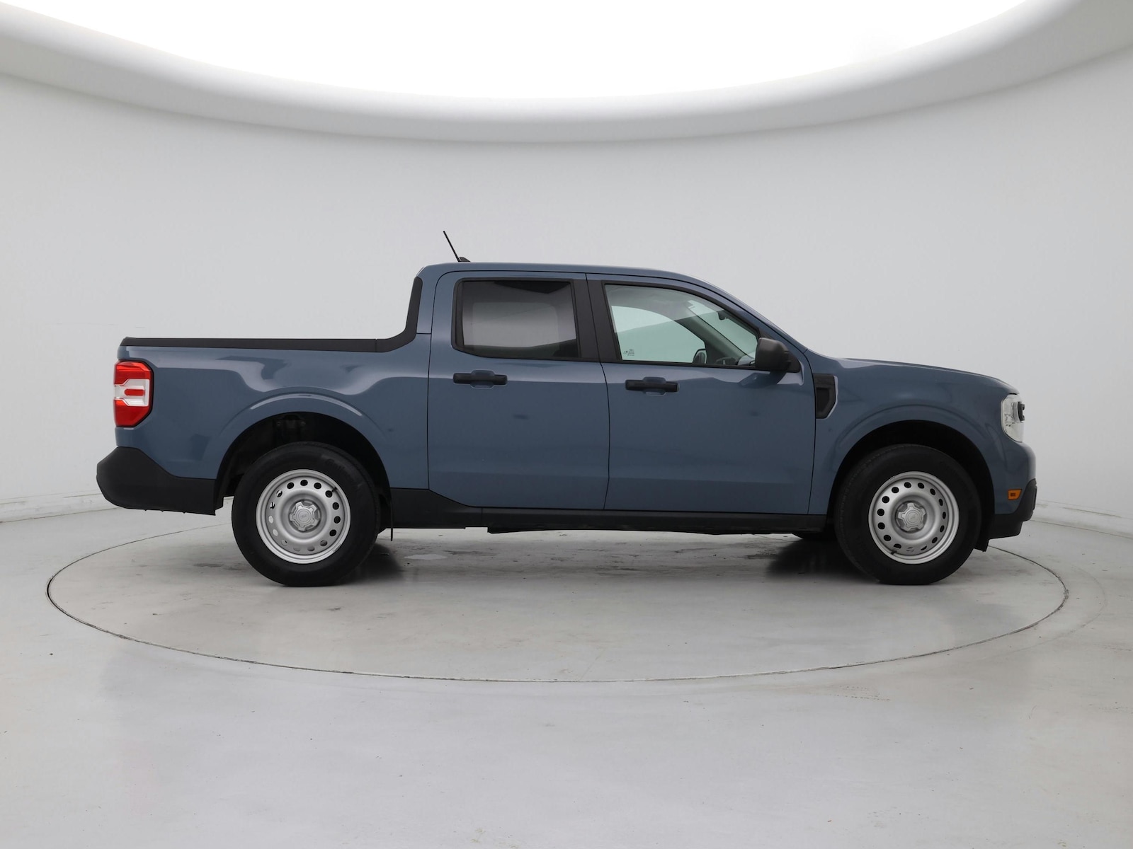2022 Ford Maverick XL - Photo 8