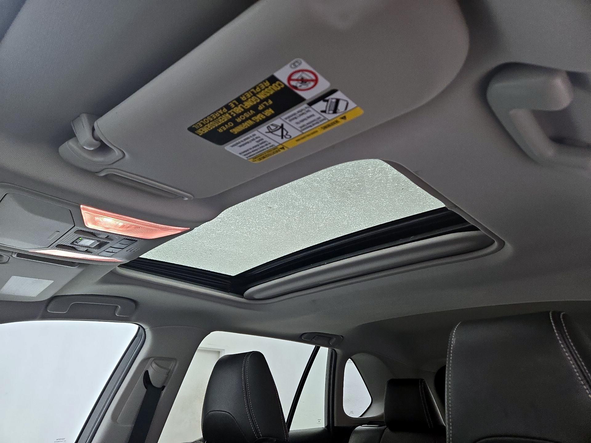 Thumbnail: 2021 Toyota RAV4 - 19